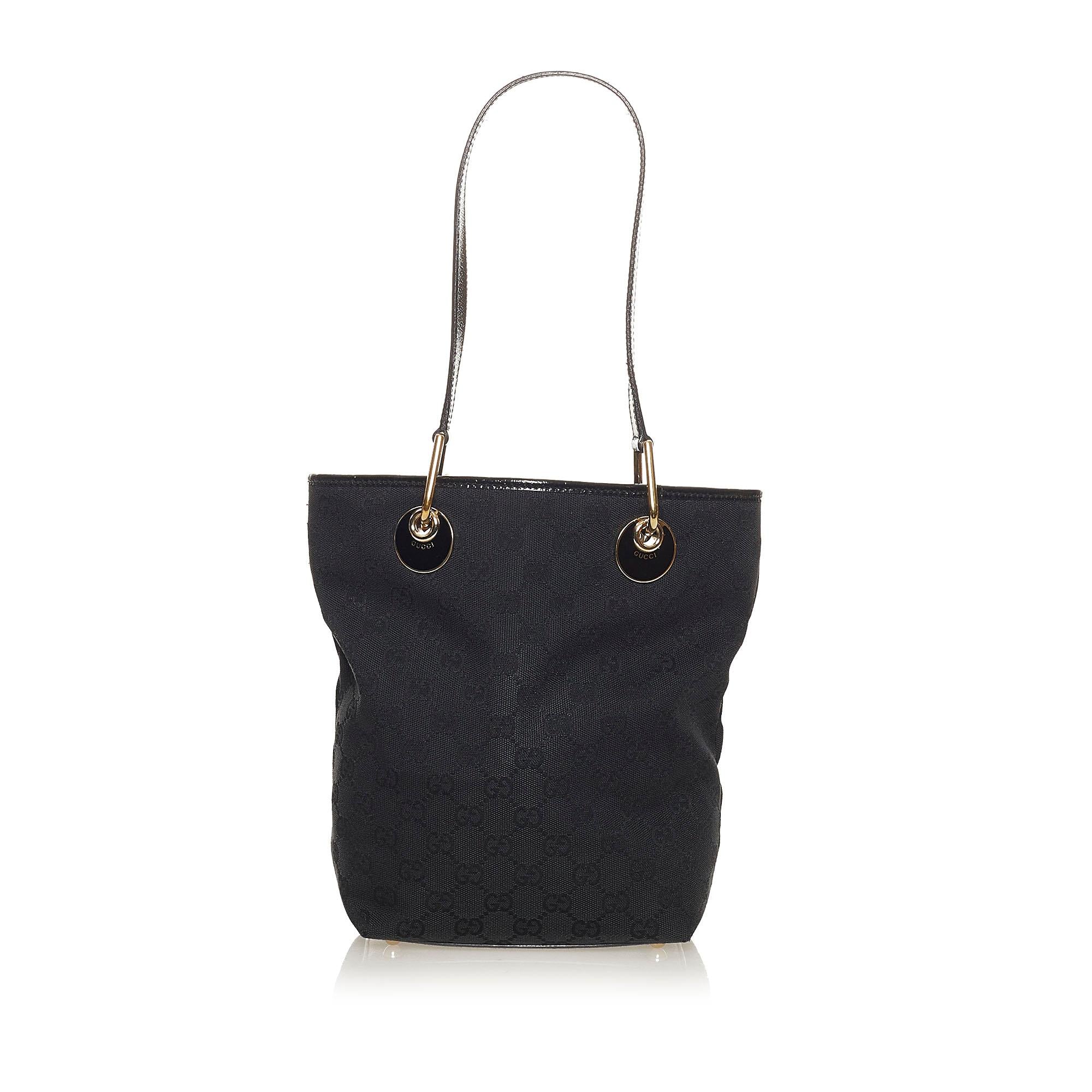 Gucci Gucci Canvas Eclipse Shoulder Bag (SHG-27761)