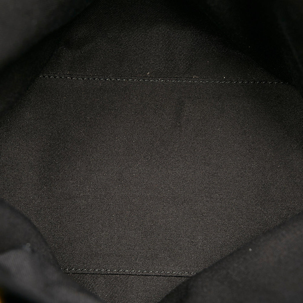Gucci Gucci Canvas Eclipse Shoulder Bag (SHG-27761)
