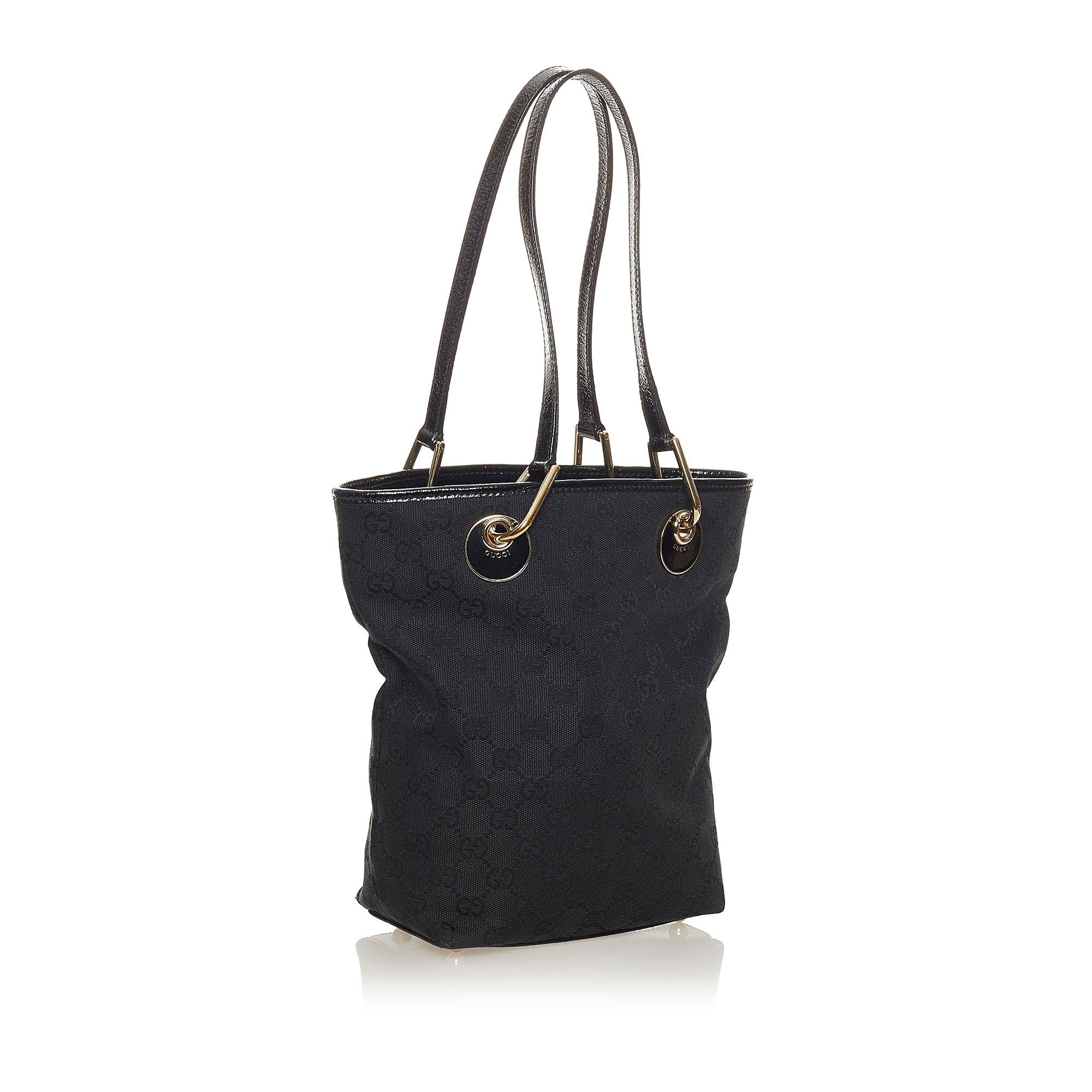 Gucci Gucci Canvas Eclipse Shoulder Bag (SHG-27761)
