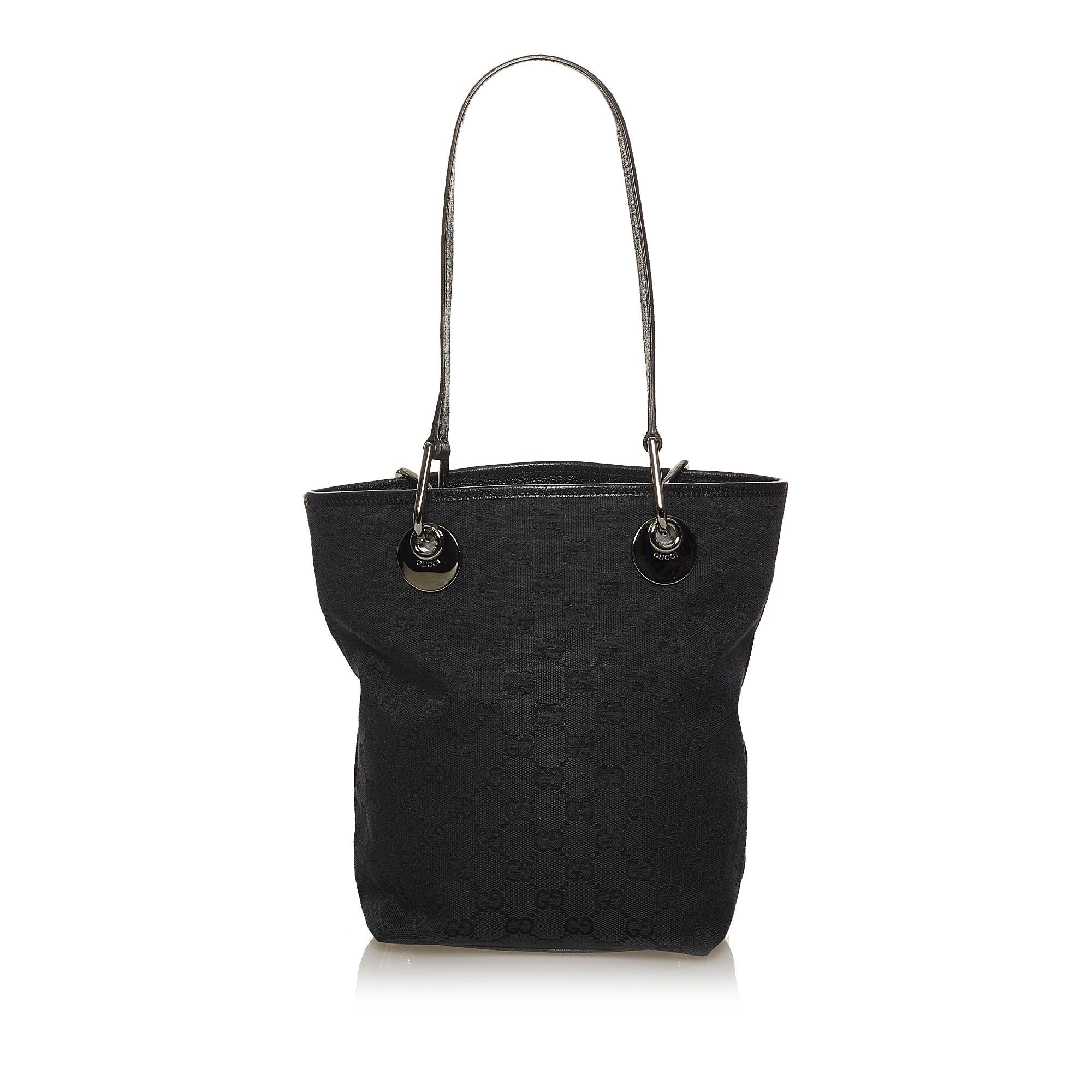 Gucci Gucci Canvas Eclipse Shoulder Bag (SHG-28440)
