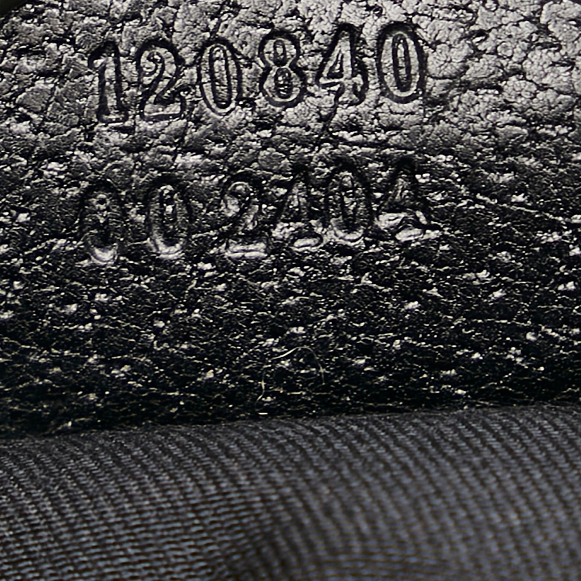 Gucci Gucci Canvas Eclipse Shoulder Bag (SHG-28440)