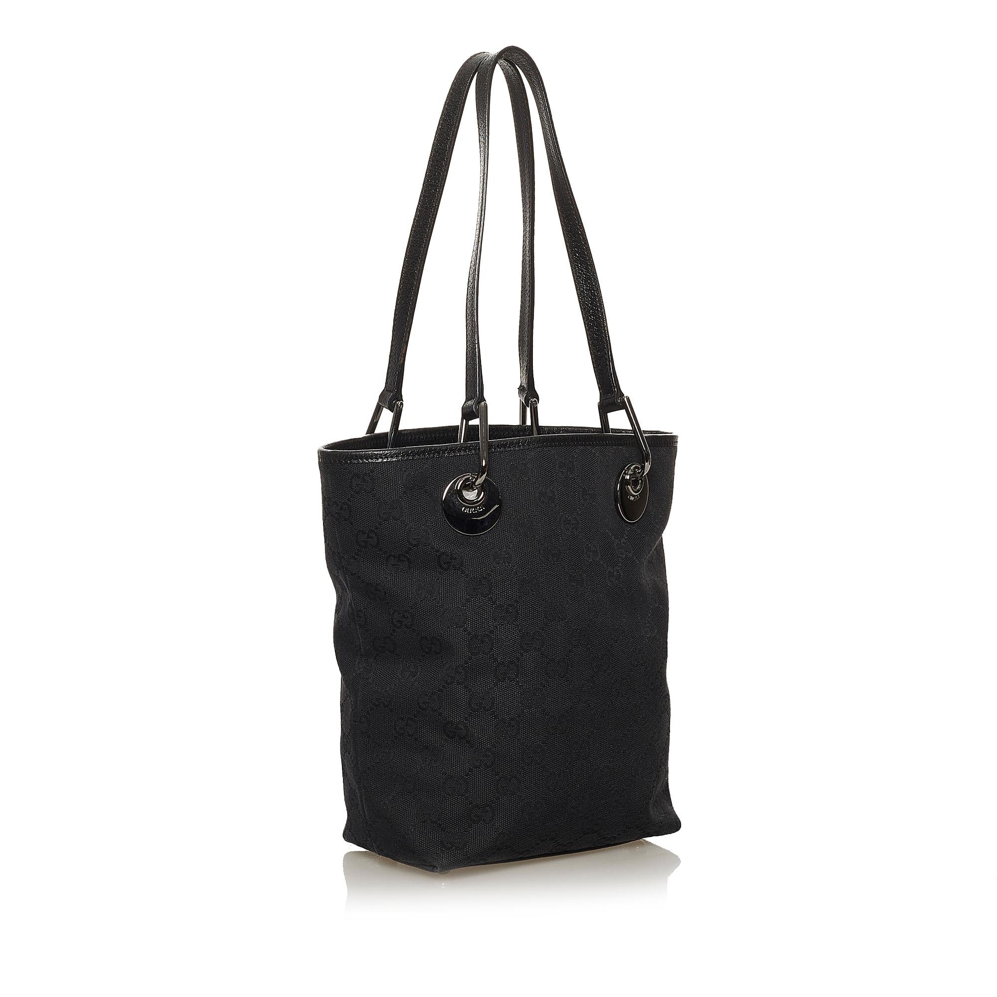 Gucci Gucci Canvas Eclipse Shoulder Bag (SHG-28440)