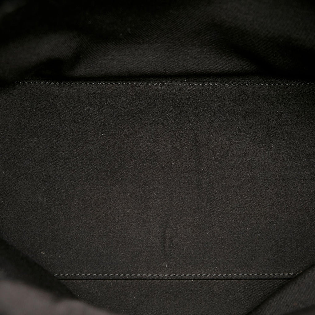 Gucci Gucci Canvas Eclipse Shoulder Bag (SHG-29035)
