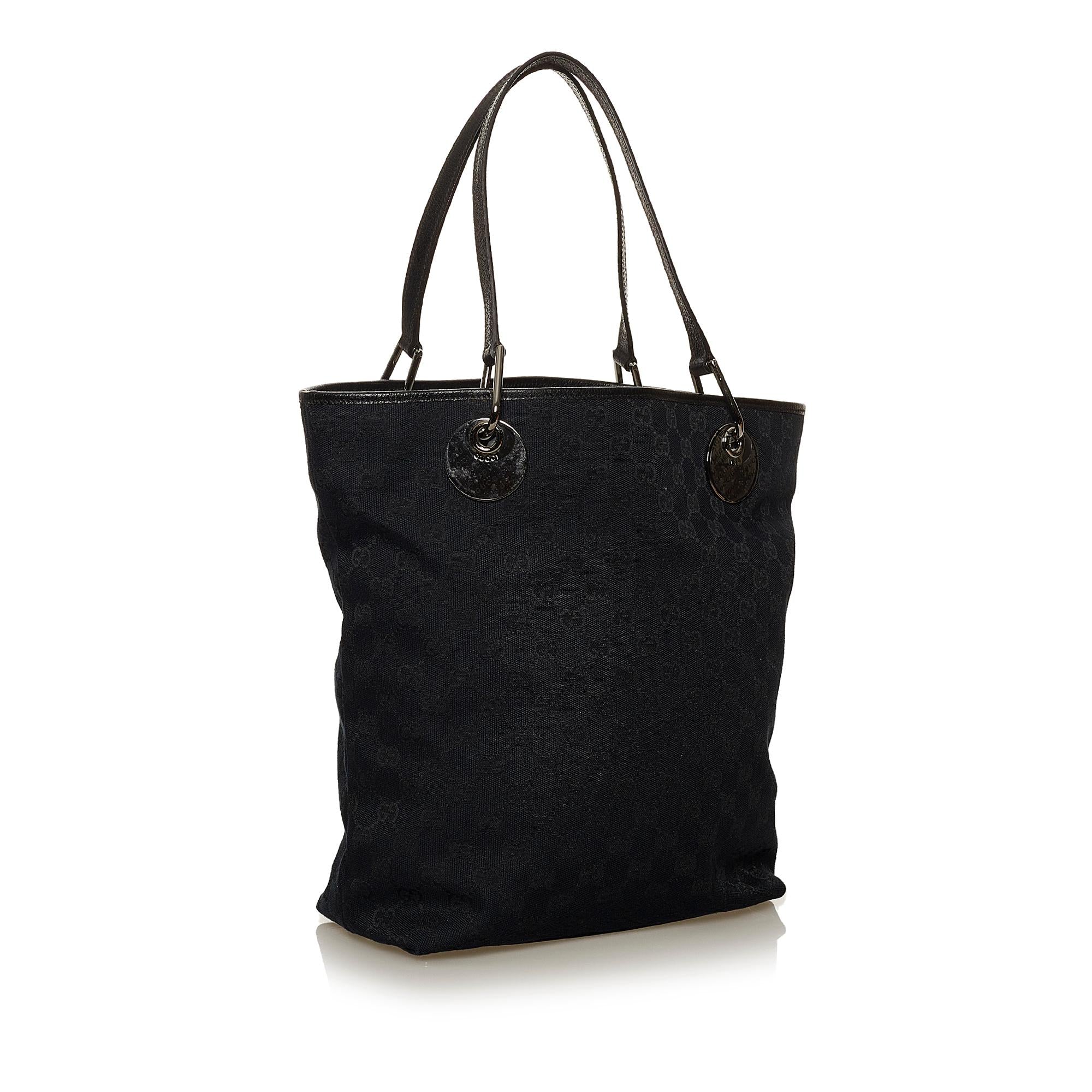 Gucci Gucci Canvas Eclipse Shoulder Bag (SHG-29035)