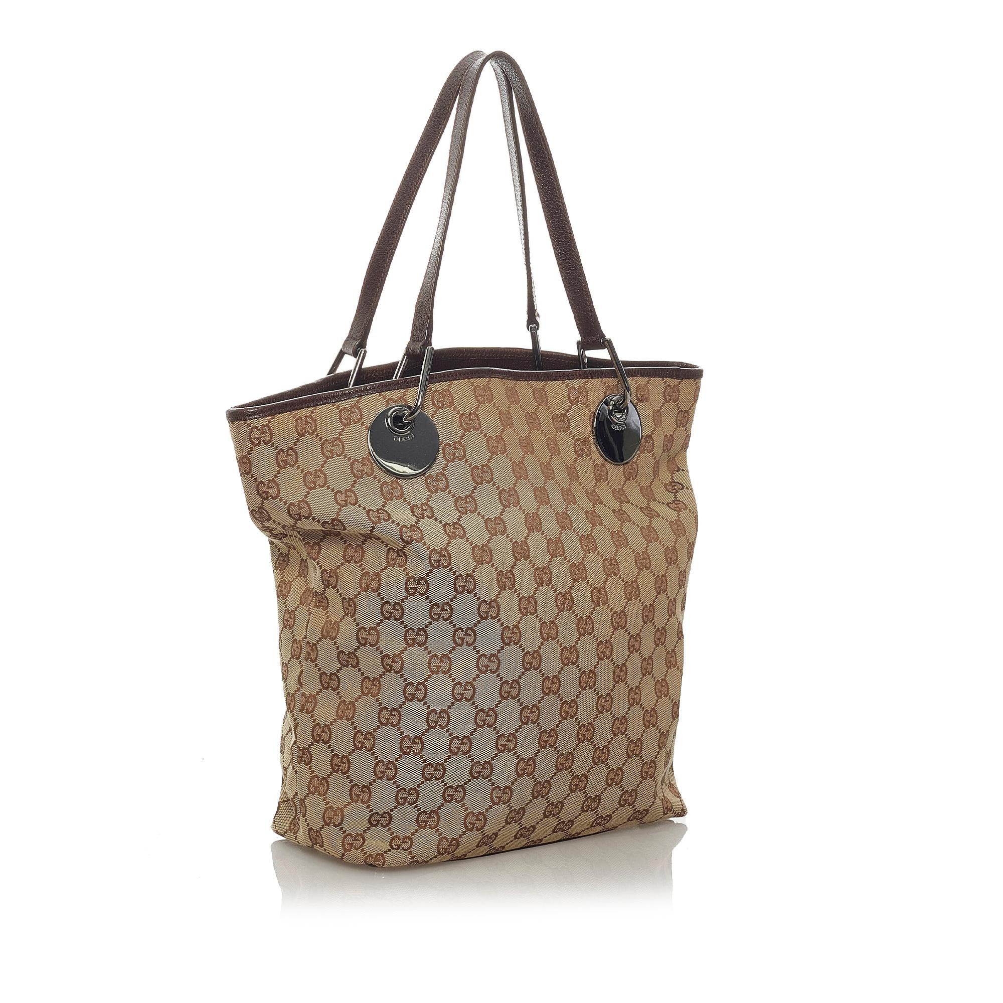 Gucci Gucci Canvas Eclipse Shoulder Bag (SHG-29186)