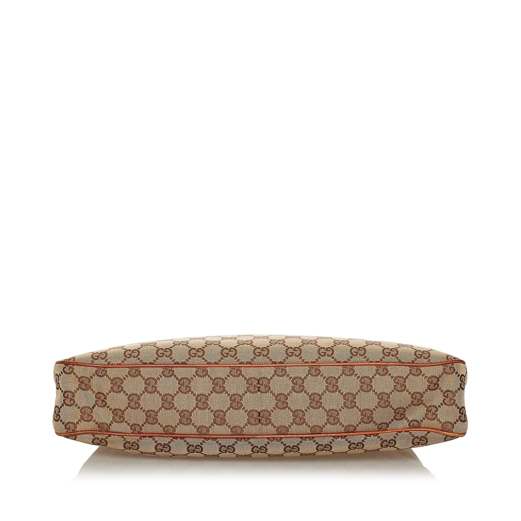 Gucci Gucci Canvas Eclipse Shoulder Bag (SHG-29205)