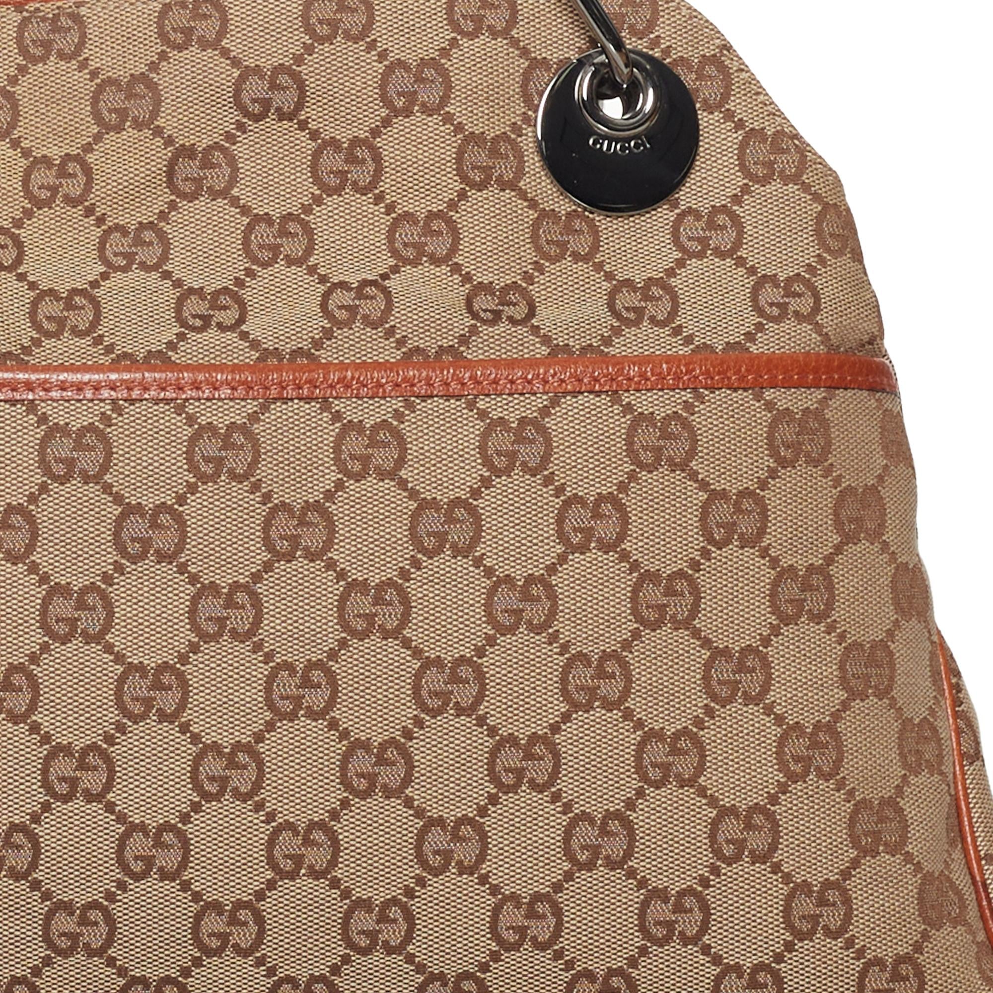 Gucci Gucci Canvas Eclipse Shoulder Bag (SHG-29205)