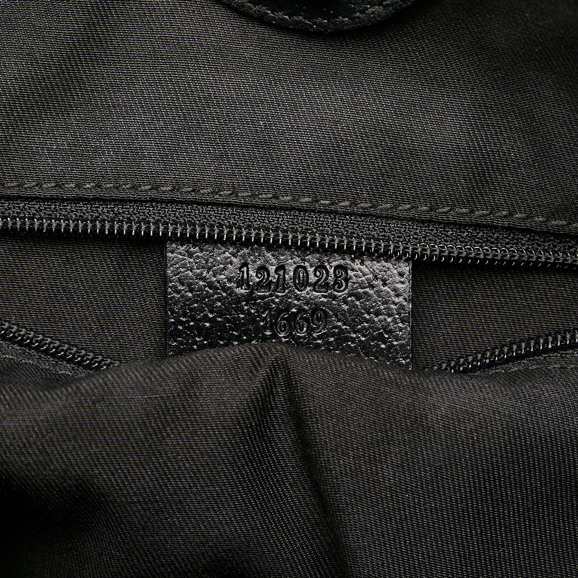 Gucci GG Canvas Eclipse Shoulder Bag (SHG-31160)
