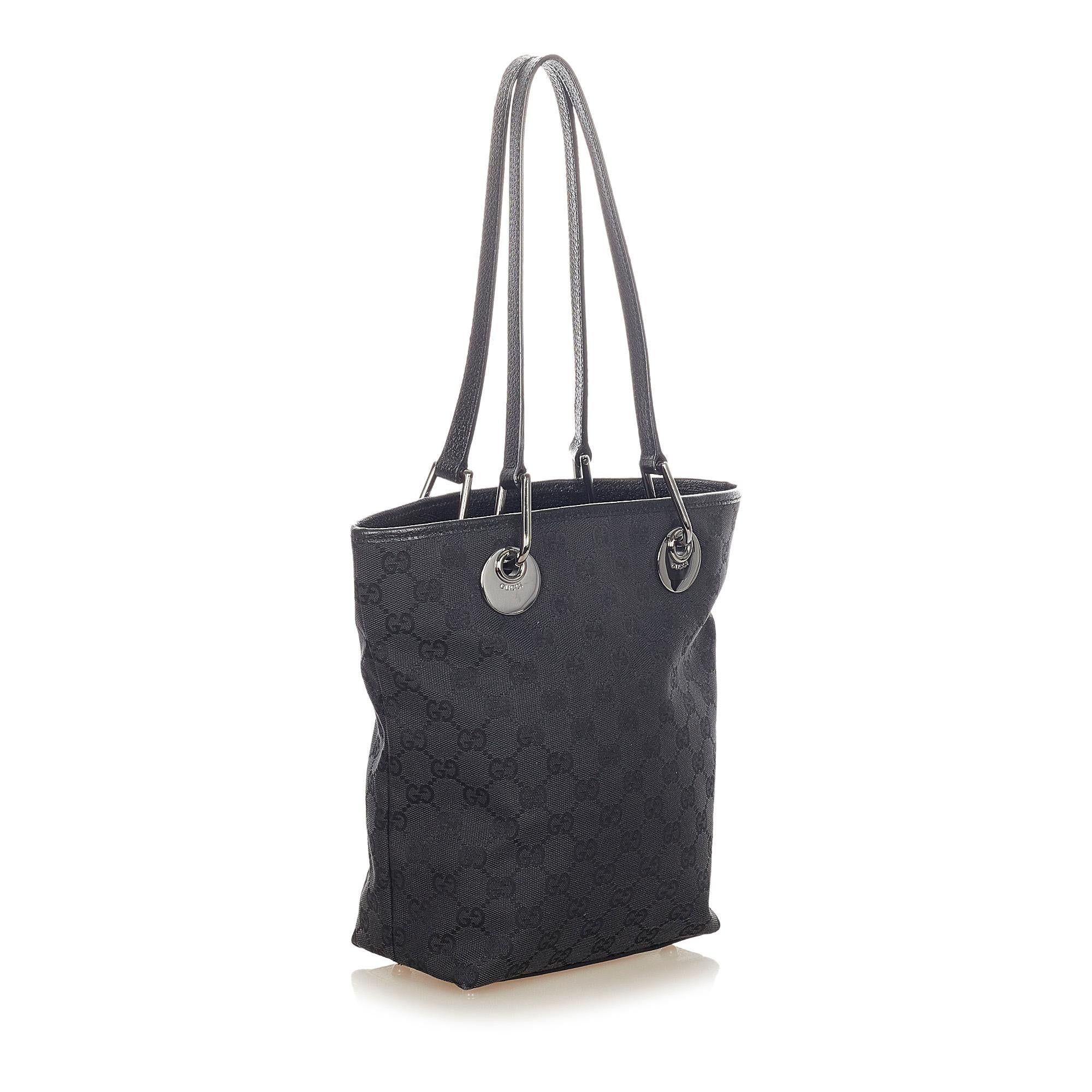 Gucci GG Canvas Eclipse Shoulder Bag (SHG-31654)