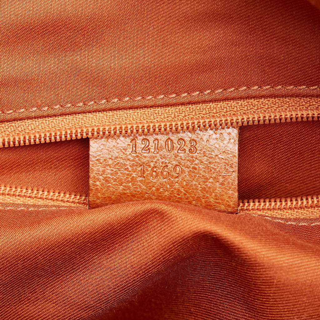 Gucci Gucci Canvas Eclipse Shoulder Bag (SHG-32808)