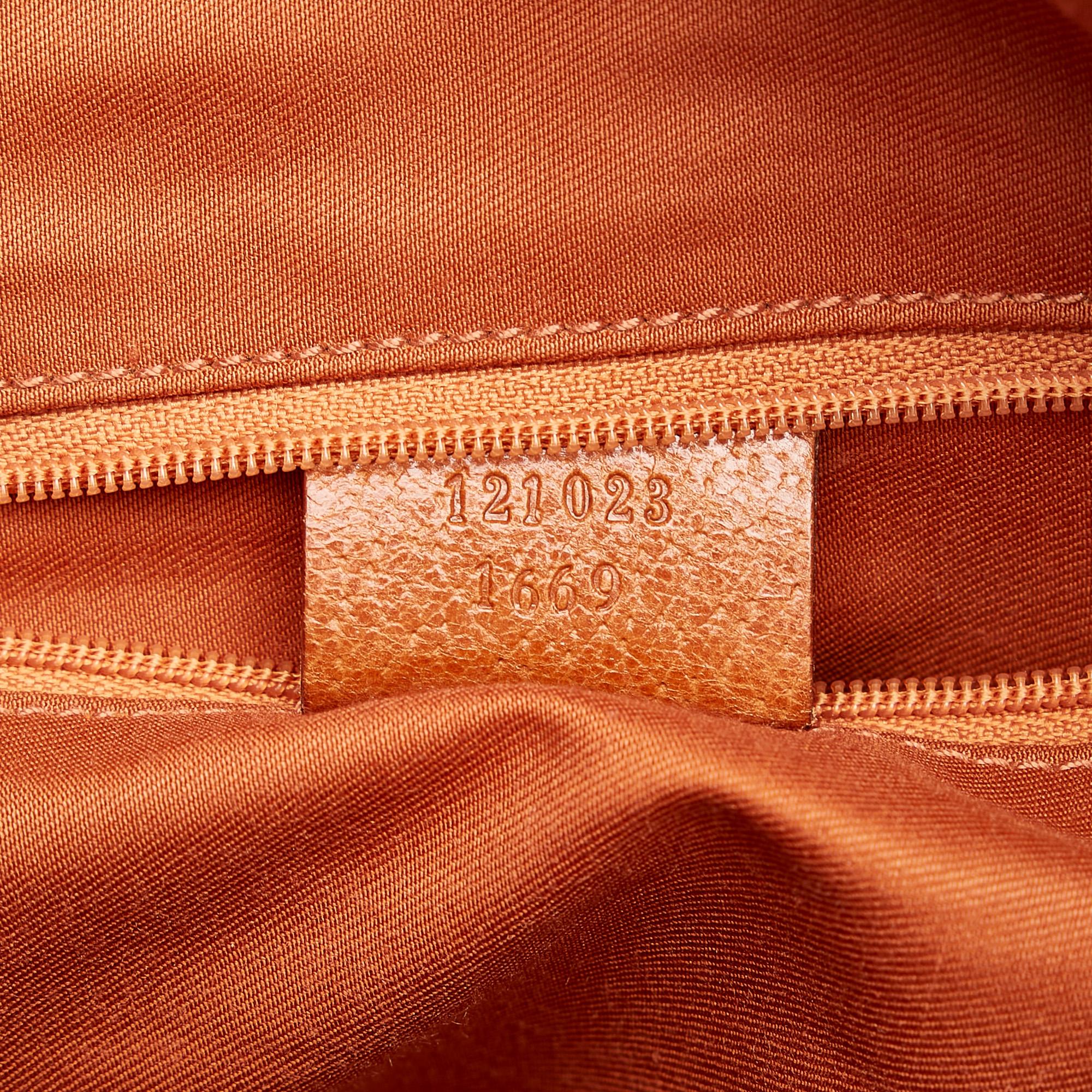 Gucci Gucci Canvas Eclipse Shoulder Bag (SHG-32808)