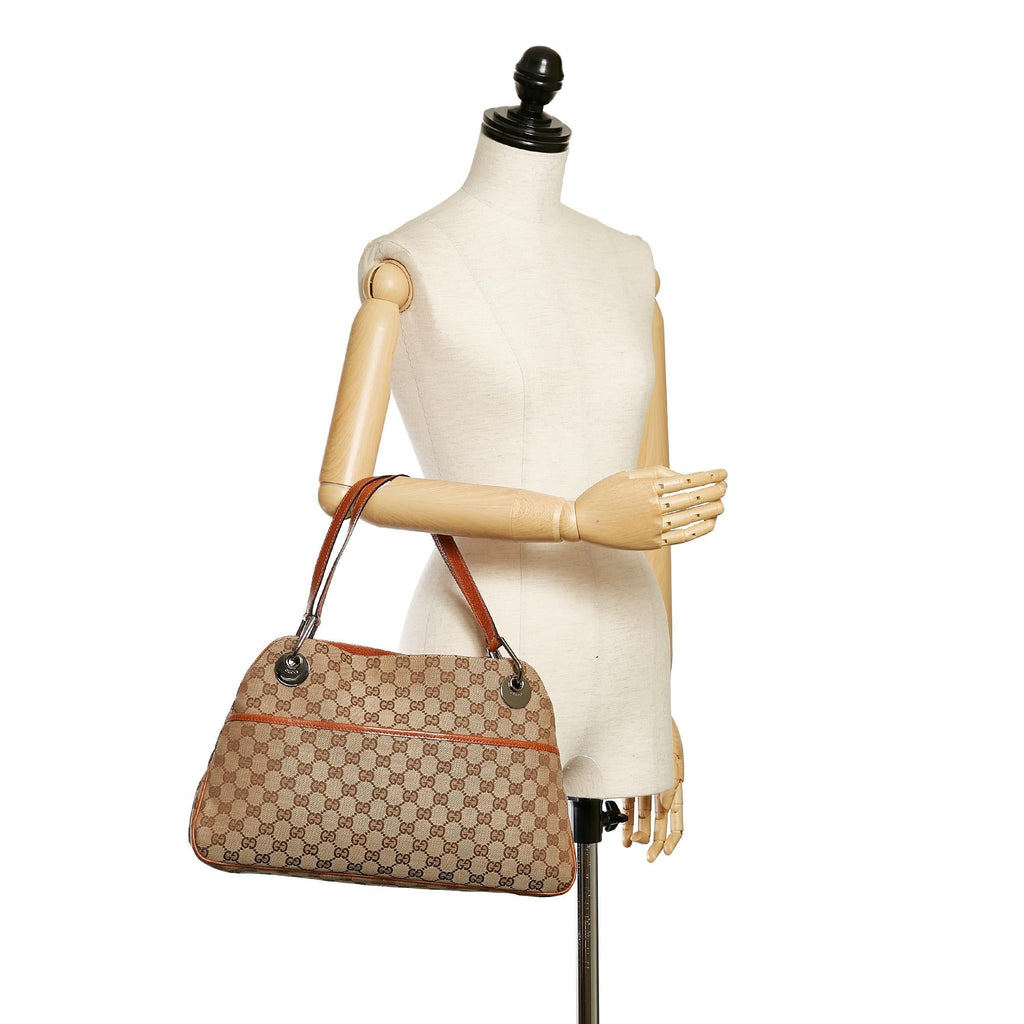 Gucci Gucci Canvas Eclipse Shoulder Bag (SHG-32808)