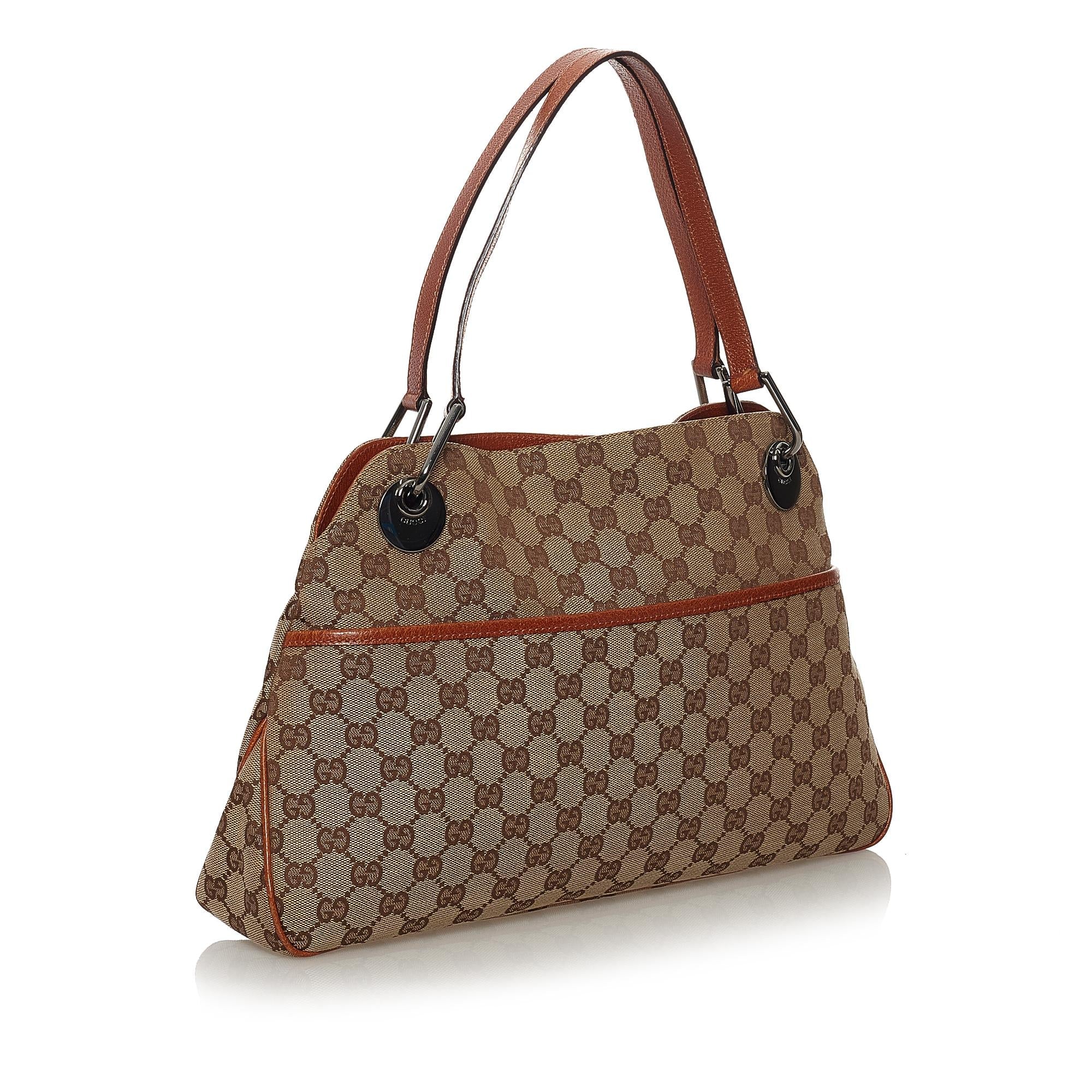 Gucci Gucci Canvas Eclipse Shoulder Bag (SHG-32808)