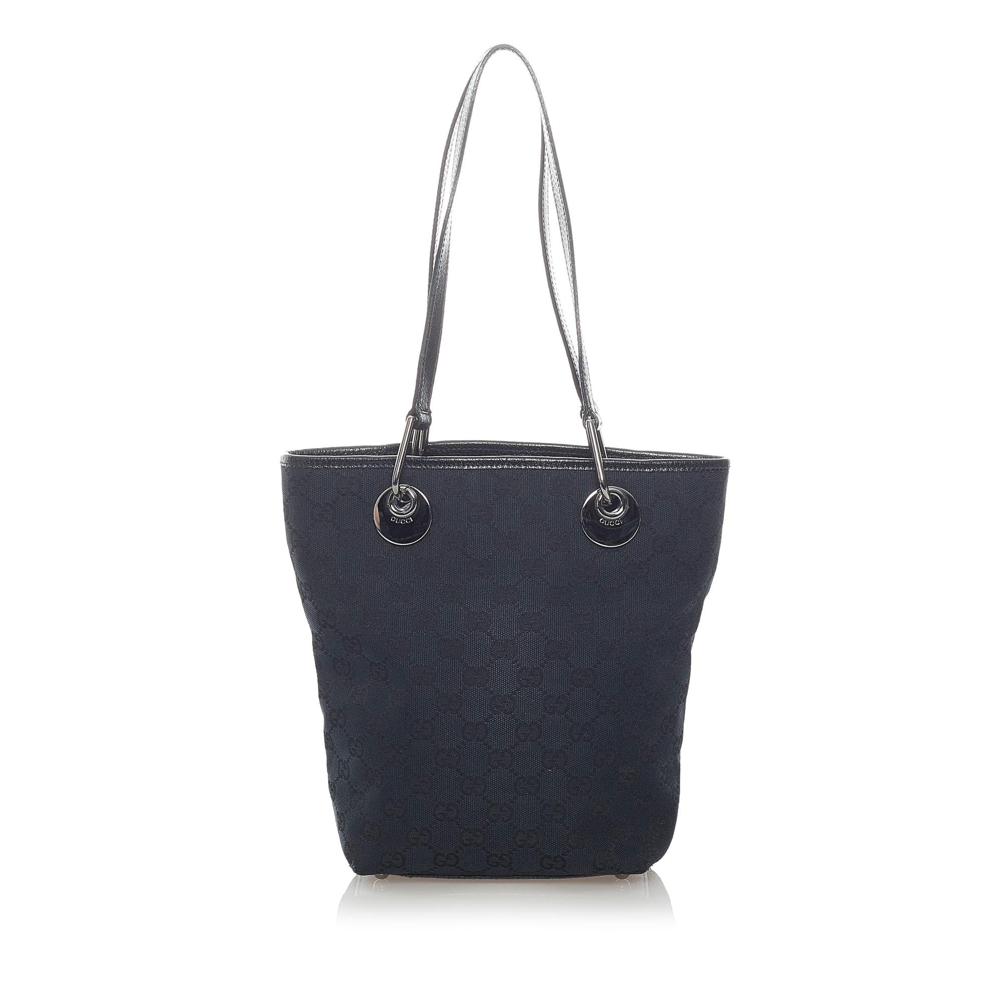 Gucci Gucci Canvas Eclipse Shoulder Bag (SHG-32852)