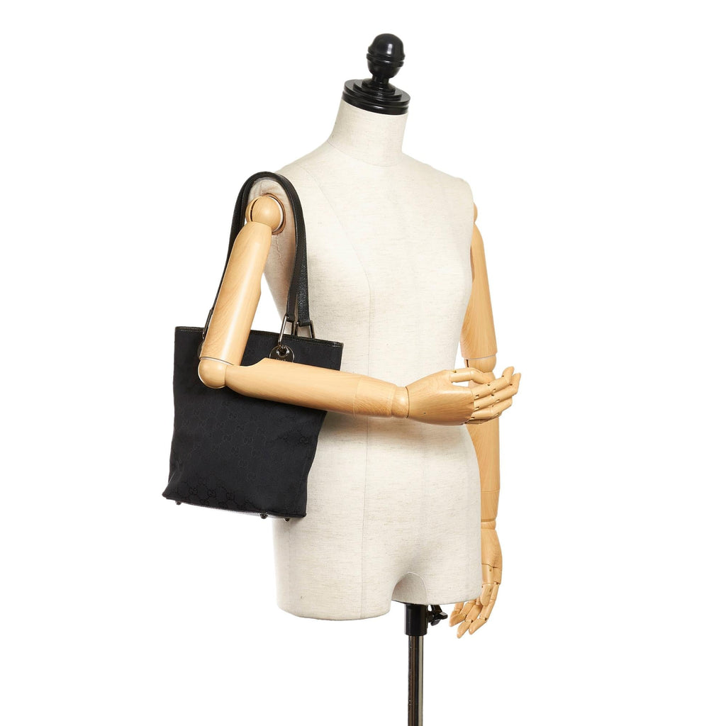 Gucci Gucci Canvas Eclipse Shoulder Bag (SHG-32852)
