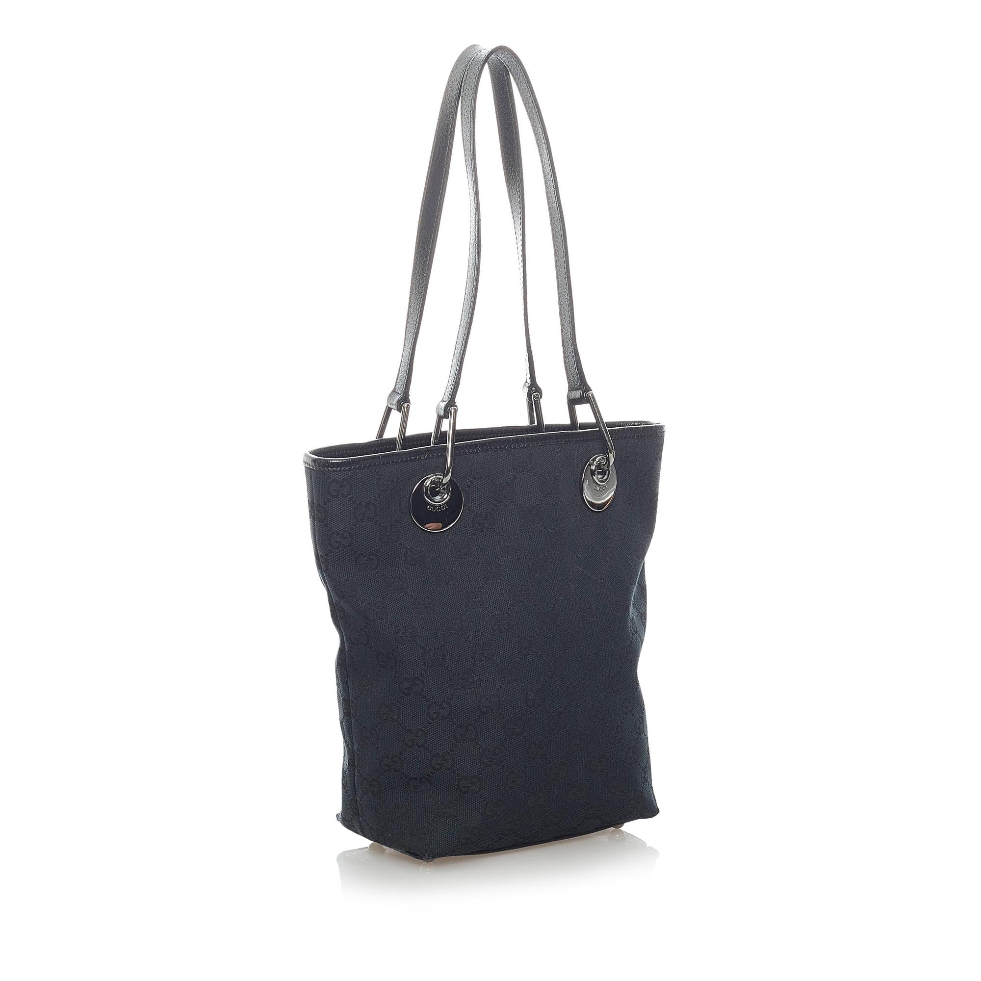 Gucci Gucci Canvas Eclipse Shoulder Bag (SHG-32852)
