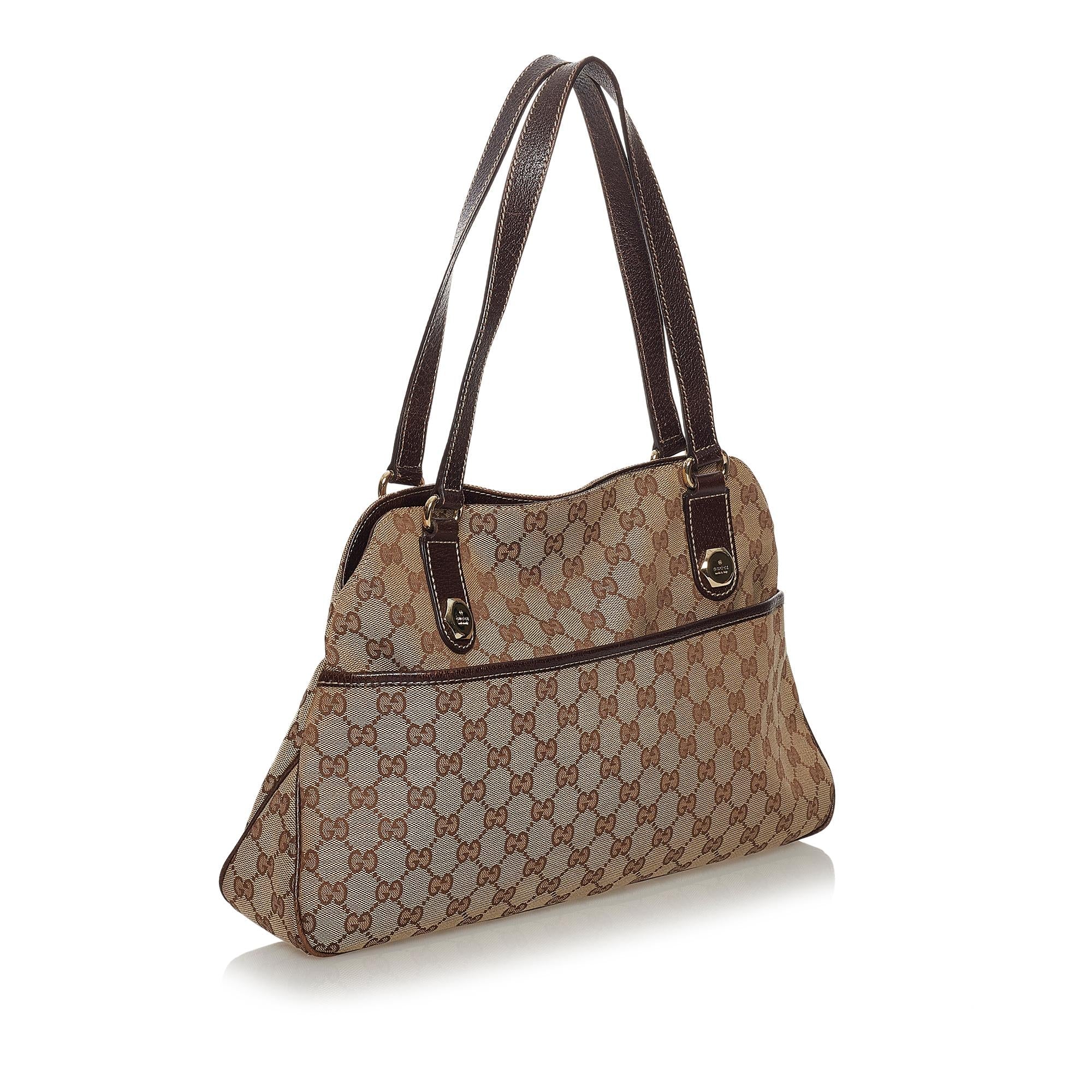 Gucci Gucci Canvas Eclipse Shoulder Bag (SHG-33703)