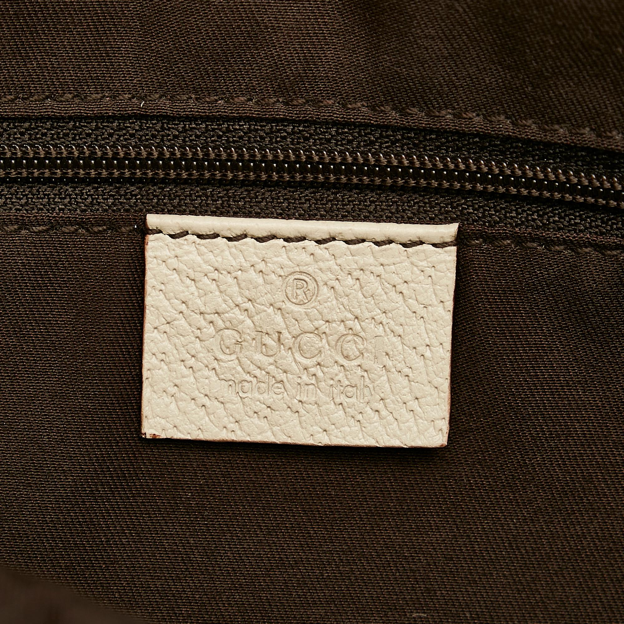 Gucci Gucci Canvas Eclipse Shoulder Bag (SHG-34061)