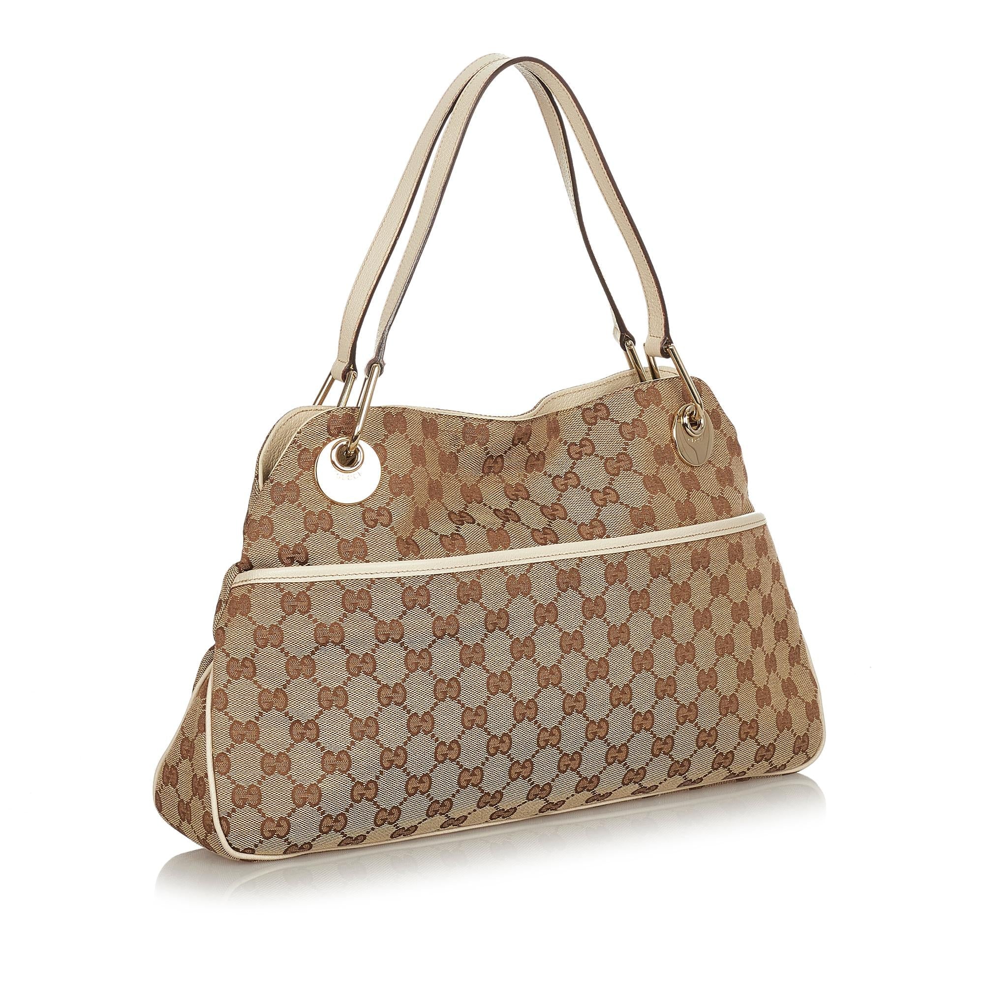 Gucci Gucci Canvas Eclipse Shoulder Bag (SHG-34061)