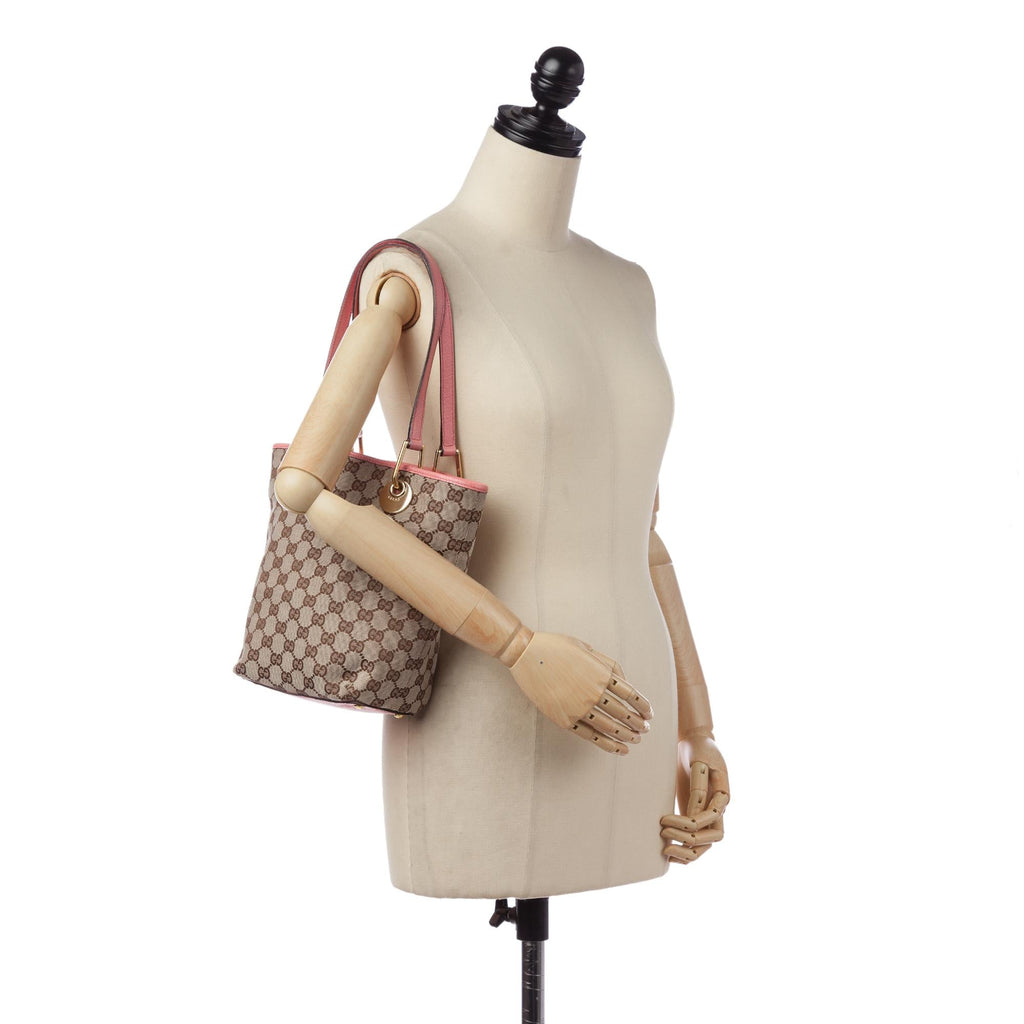 Gucci GG Canvas Eclipse Tote Bag (SHG-32428)