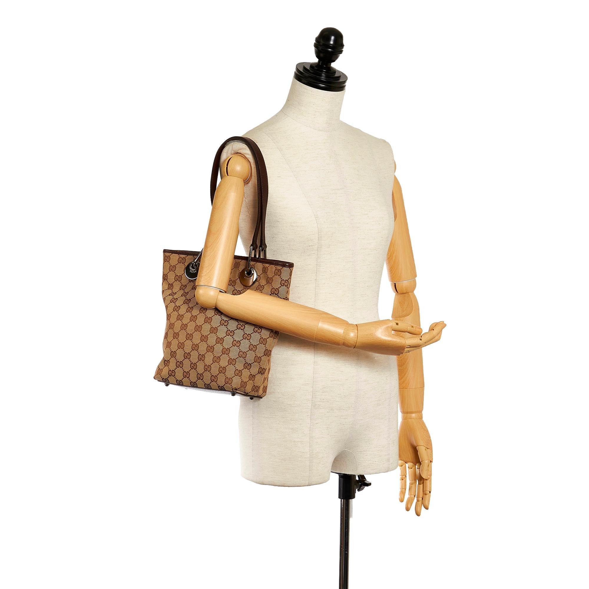 Gucci GG Canvas Eclipse Tote Bag (SHG-34693)