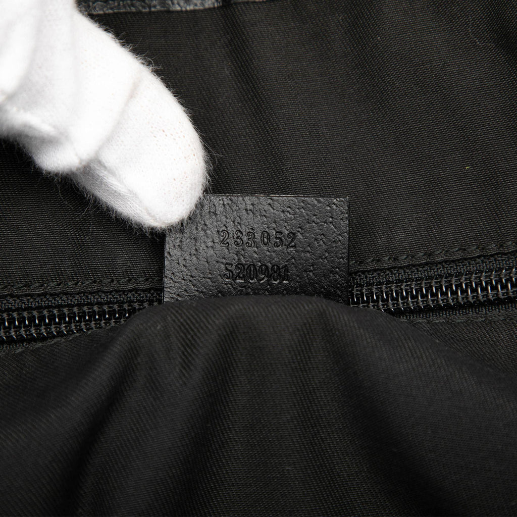 Gucci GG Canvas Flap MessLBger Bag