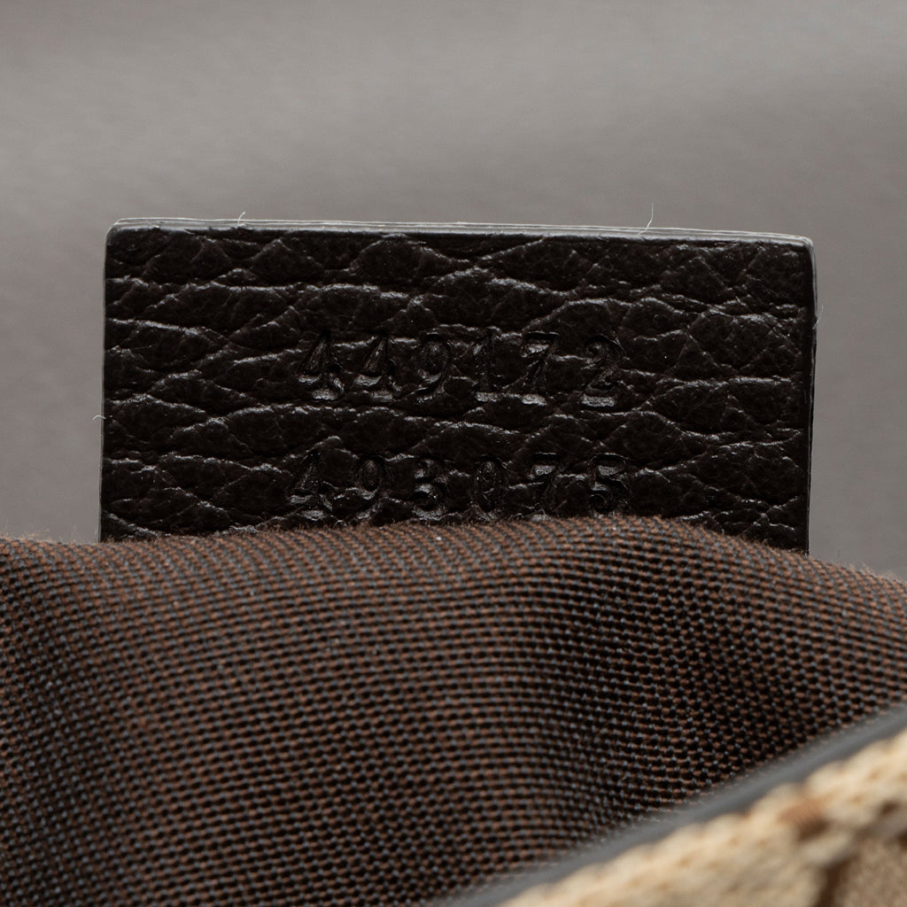 Gucci GG Canvas Flap Small MessLBger