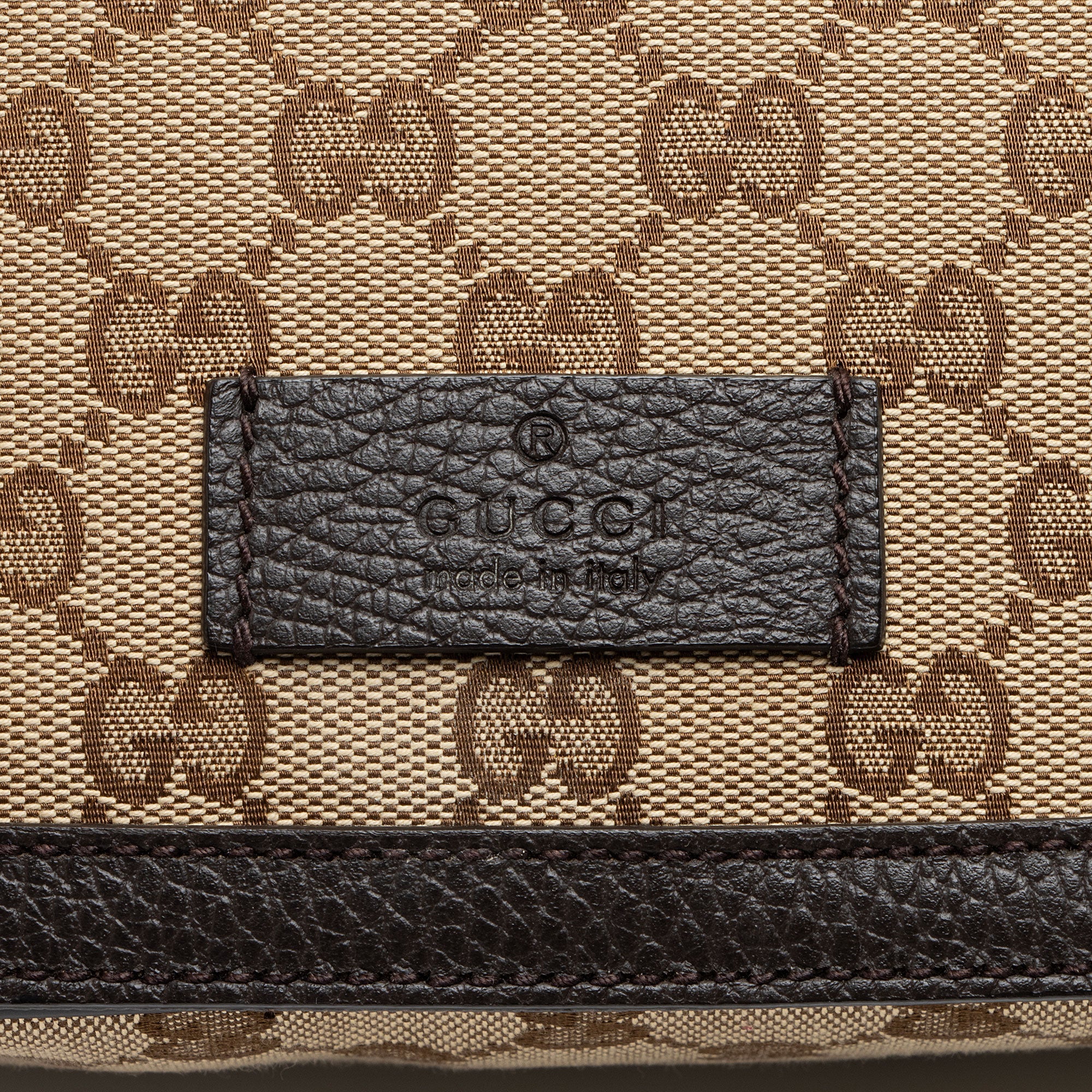 Gucci GG Canvas Flap Small MessLBger