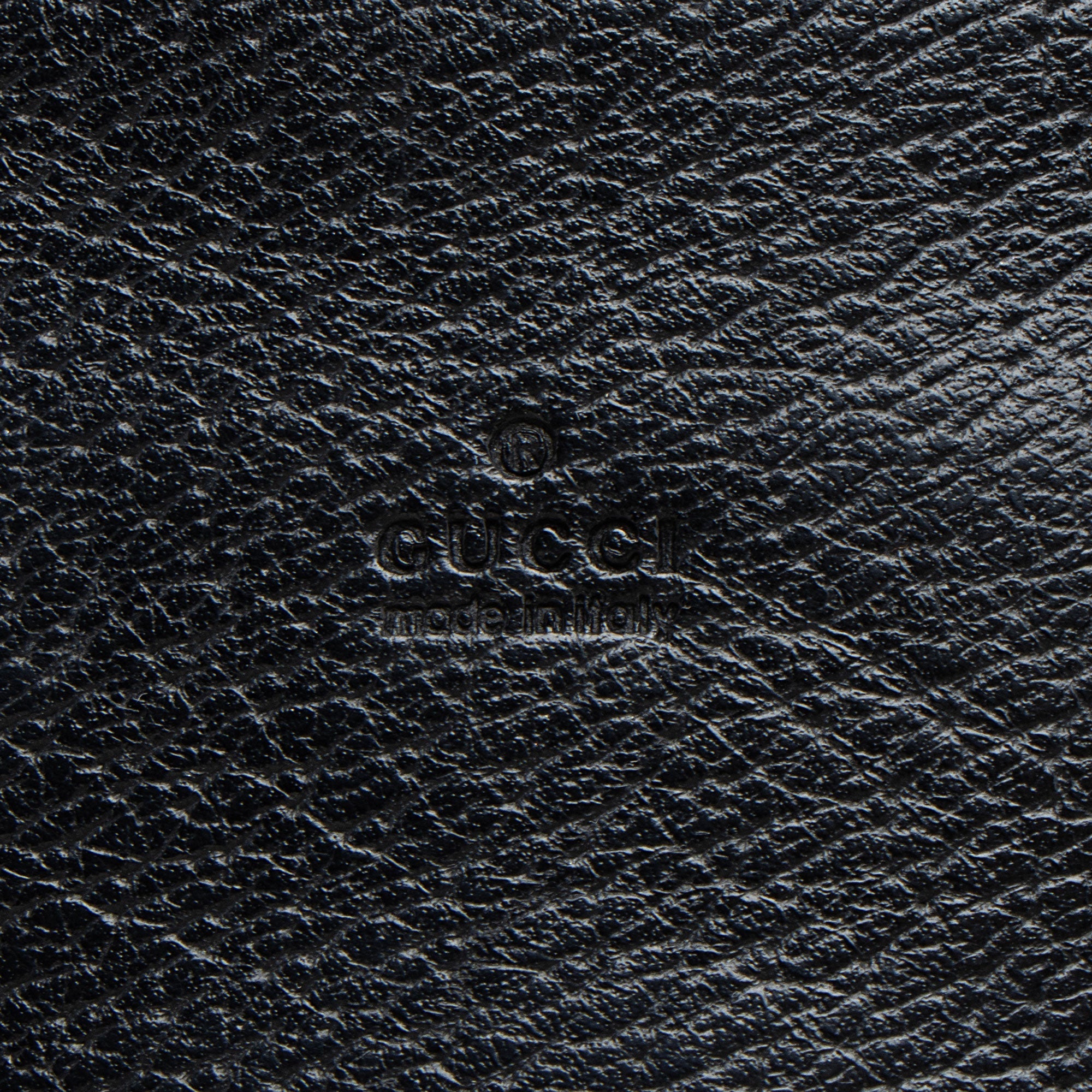 Gucci GG Canvas Flat Messenger (SHF-Br9CH5)
