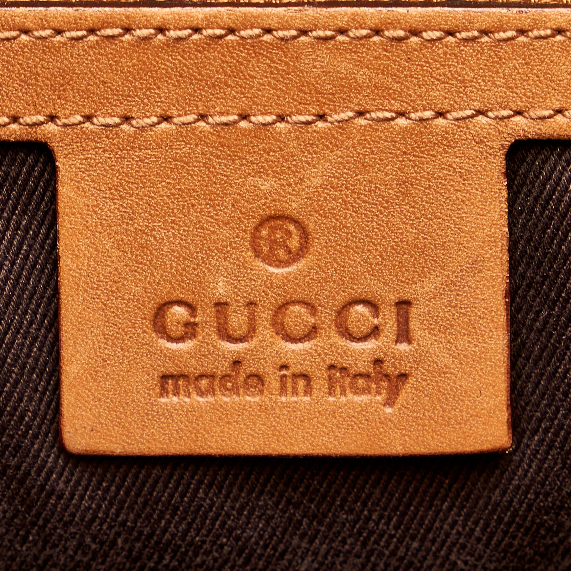 Gucci Gucci Canvas Gifford Shoulder Bag (SHG-27364)