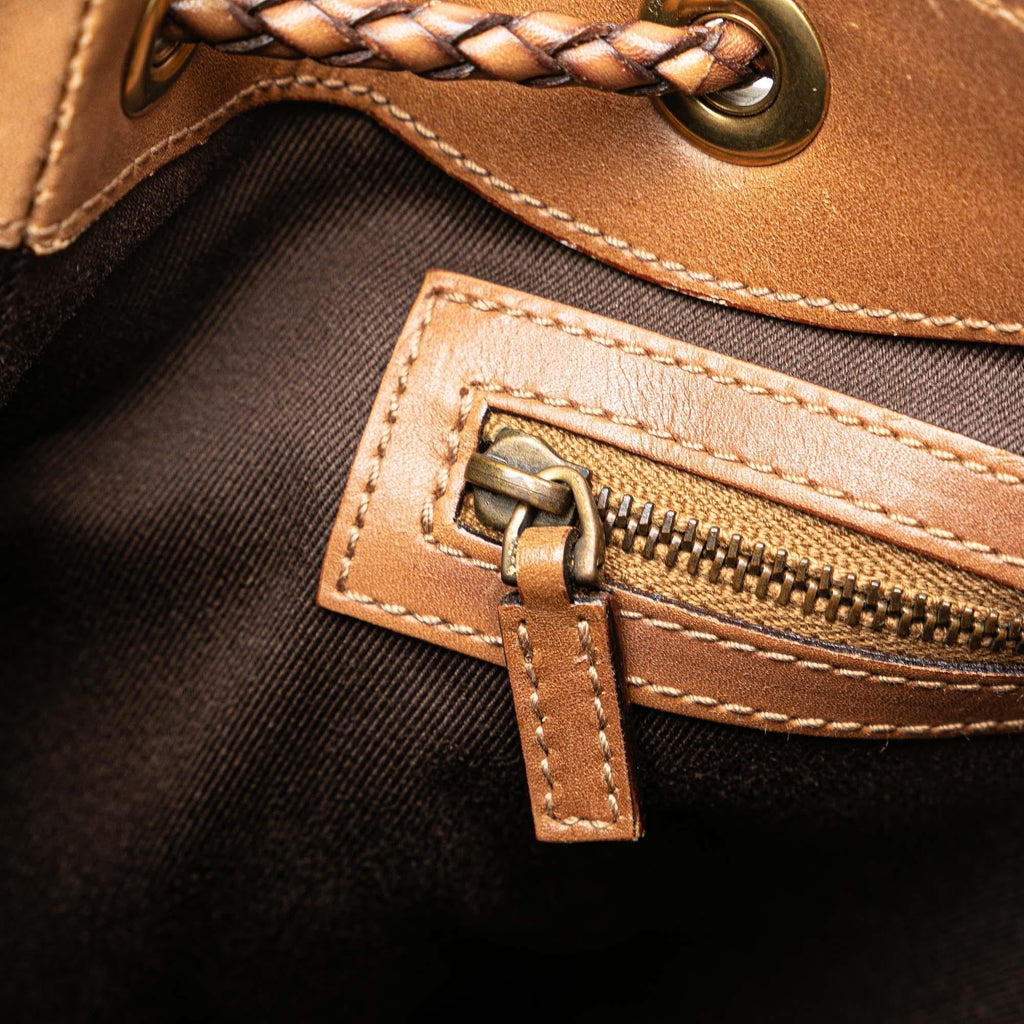 Gucci GG Canvas Gifford Tote (SHG-gXh9Pv)