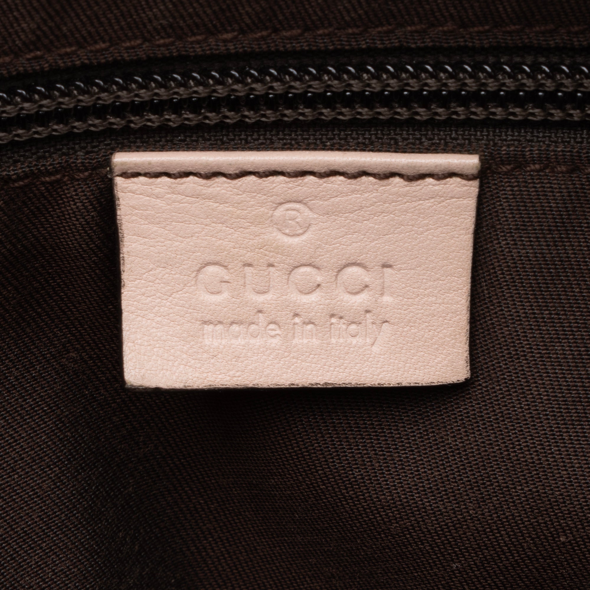 Gucci GG Canvas Half Moon Medium Messenger Bag (SHF-3lgdQ3)
