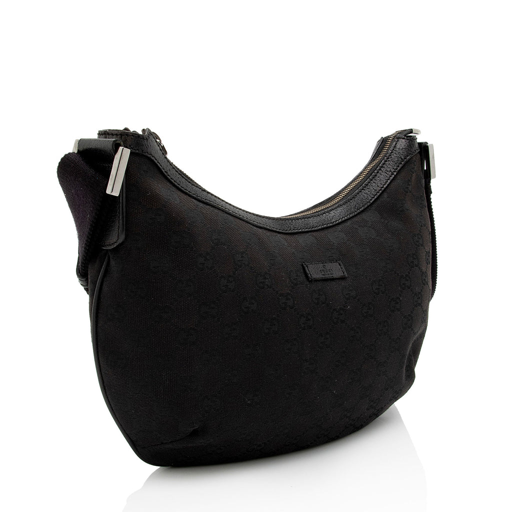 Gucci GG Canvas Half Moon Medium Messenger Bag (SHF-aTmqfv)