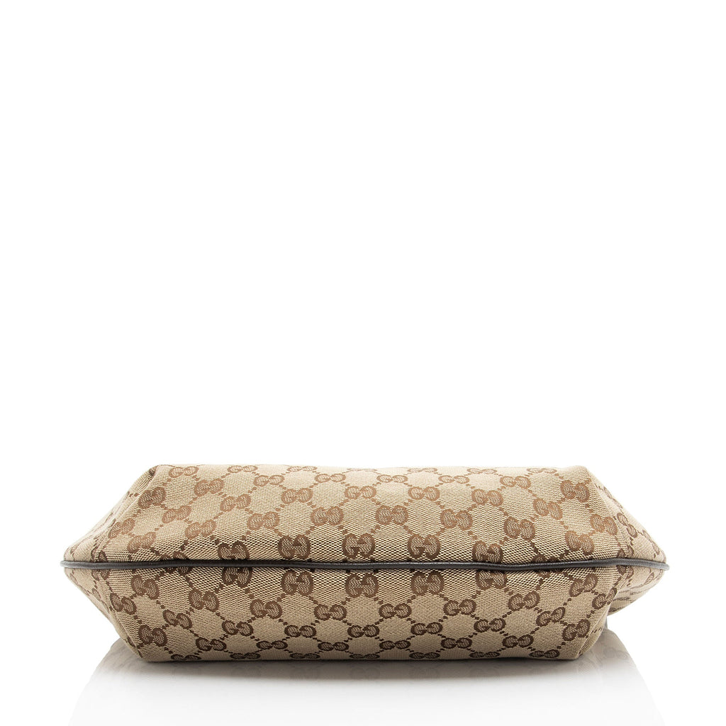 Gucci GG Canvas Half Moon Medium Messenger (SHF-wdpRGn)