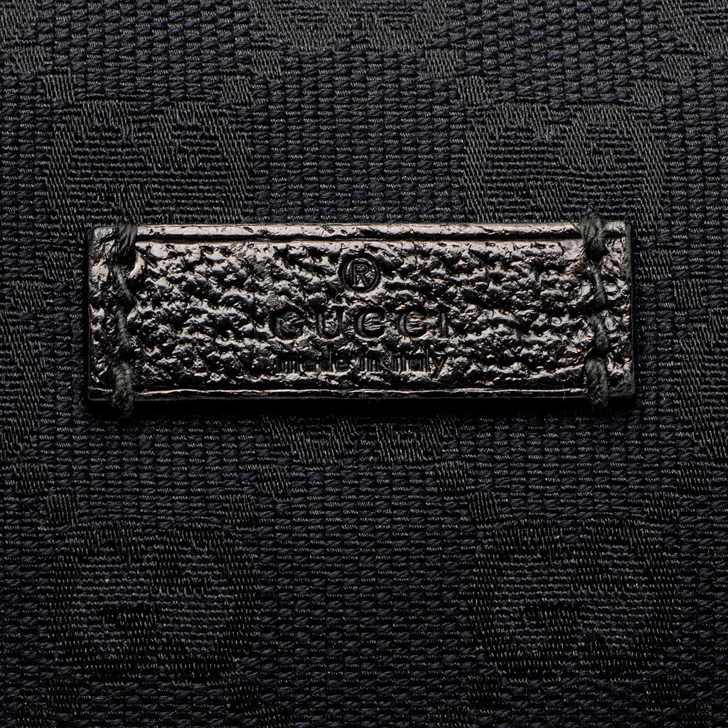 Gucci GG Canvas Half Moon Medium MessLBger