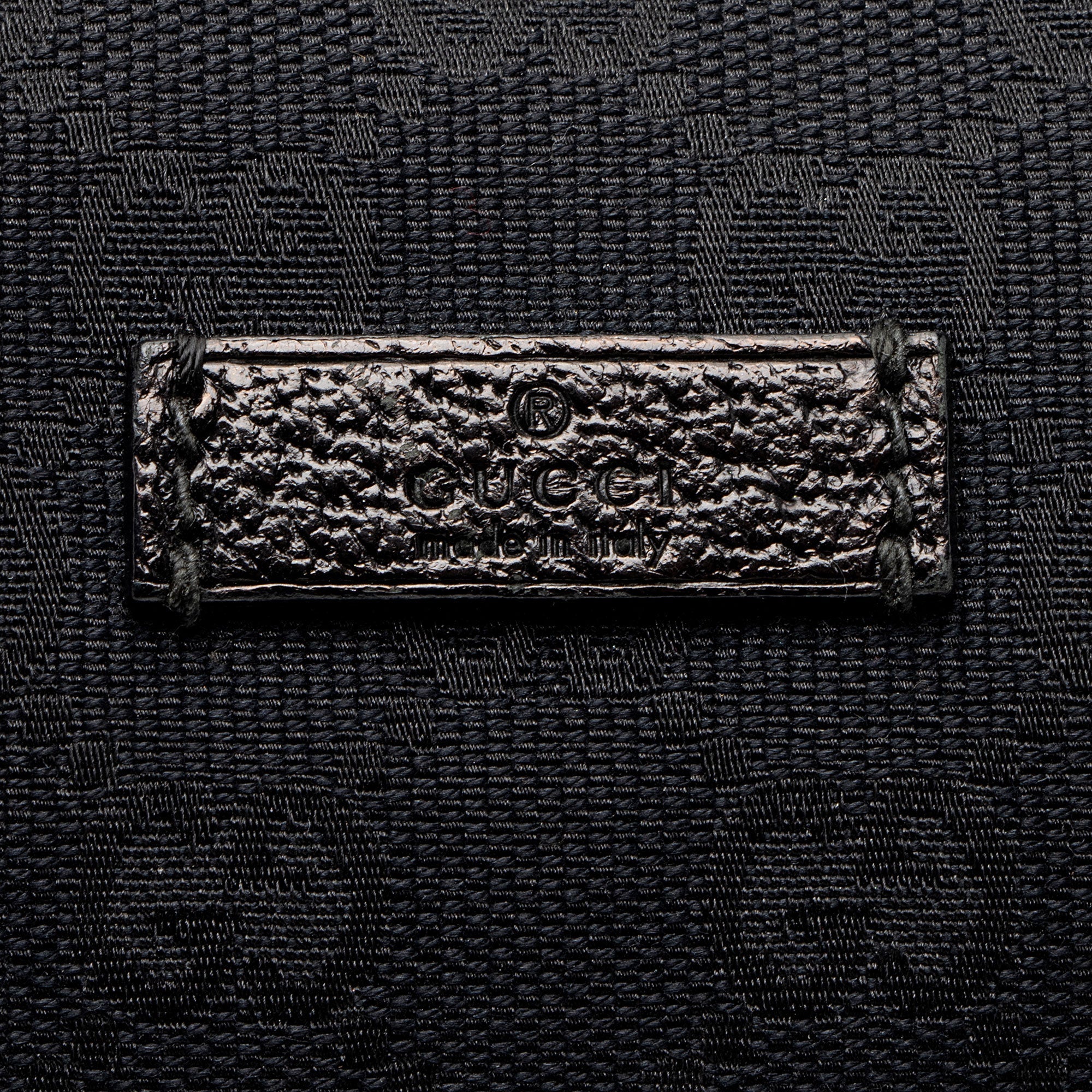 Gucci GG Canvas Half Moon Medium MessLBger