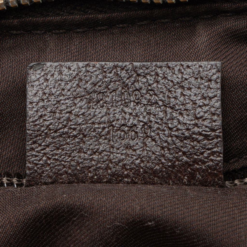 Gucci GG Canvas Half Moon Medium MessLBger