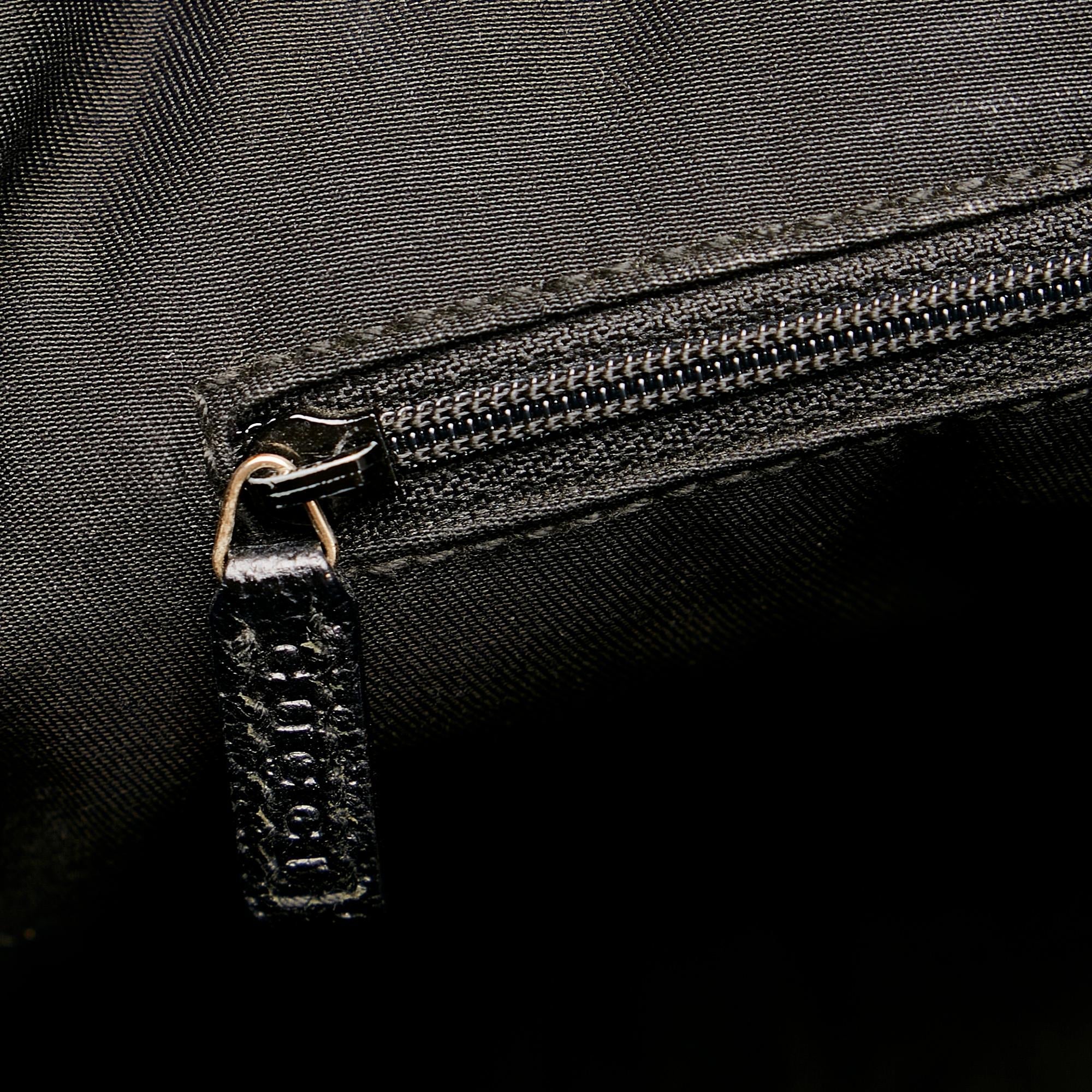 Gucci Gucci Canvas Handbag (SHG-30962)
