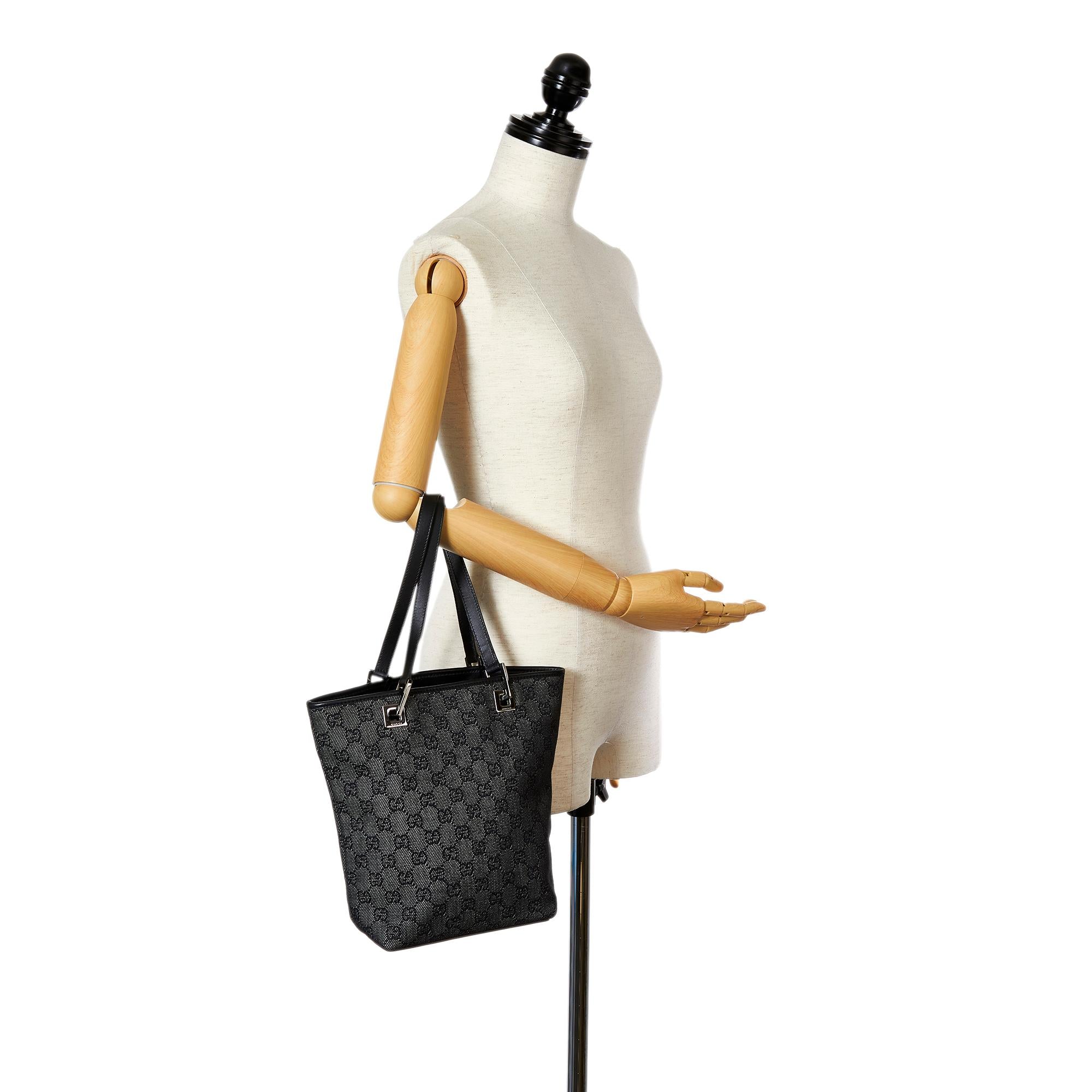 Gucci Gucci Canvas Handbag (SHG-32568)