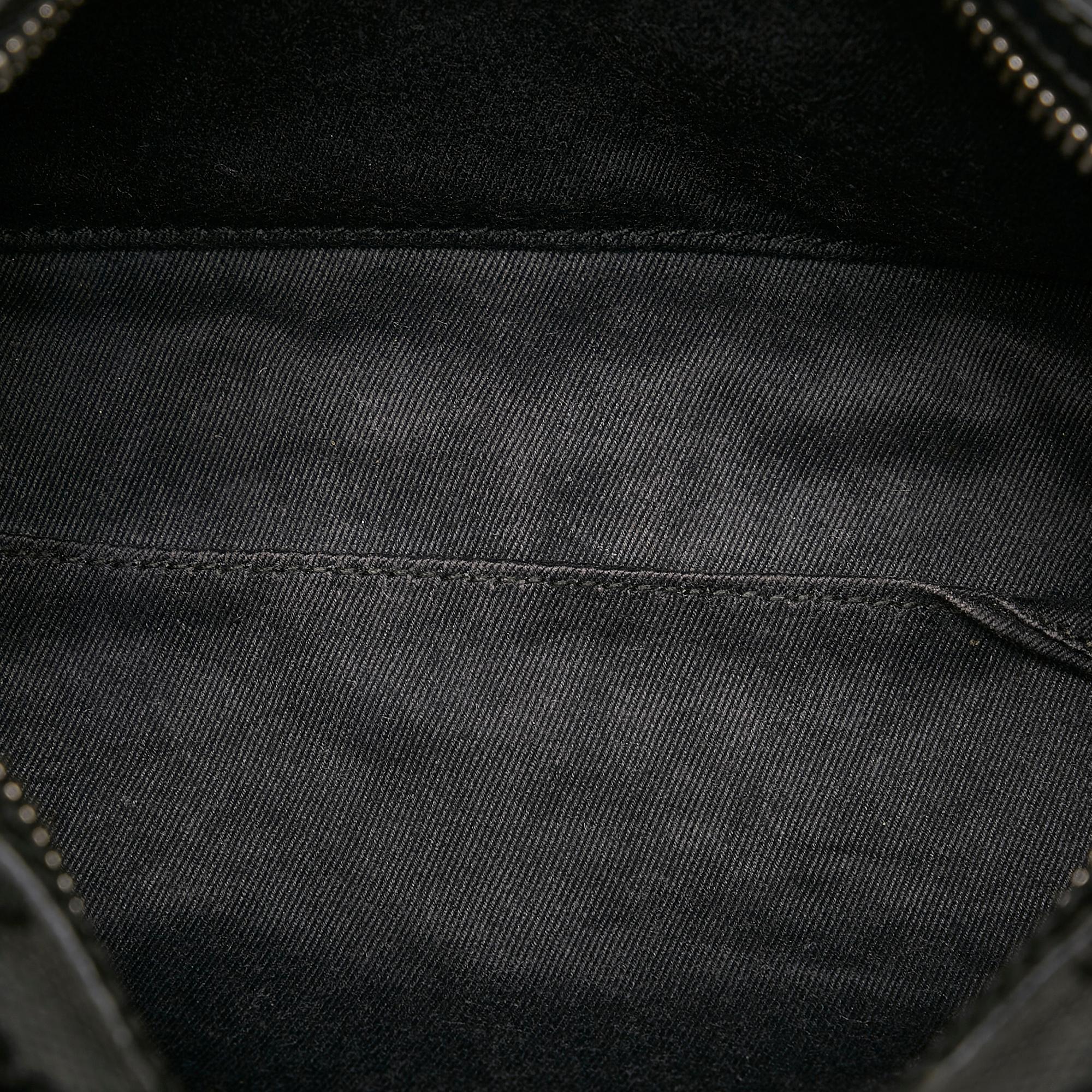 Gucci Gucci Canvas Handbag (SHG-32687)
