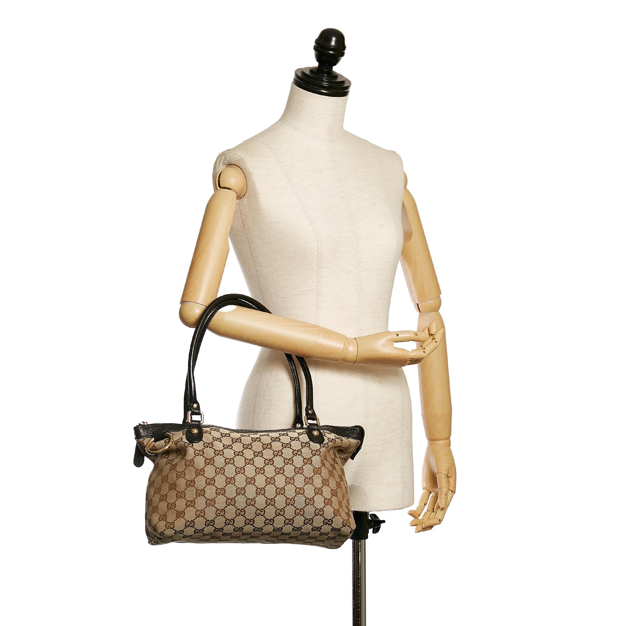 Gucci Gucci Canvas Handbag (SHG-33652)