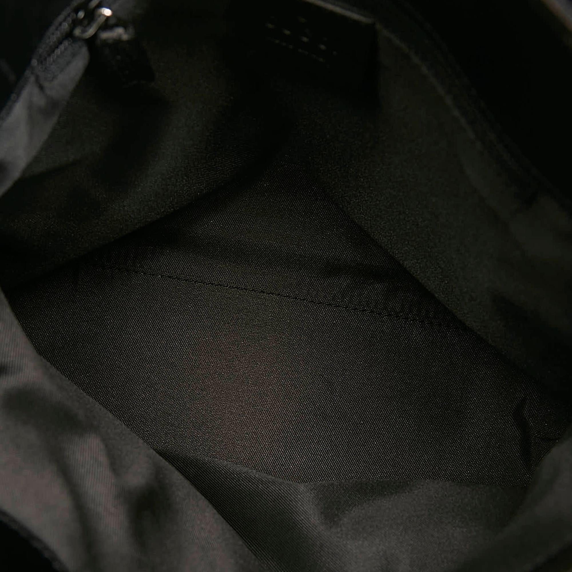 Gucci Gucci Canvas Handbag (SHG-34167)