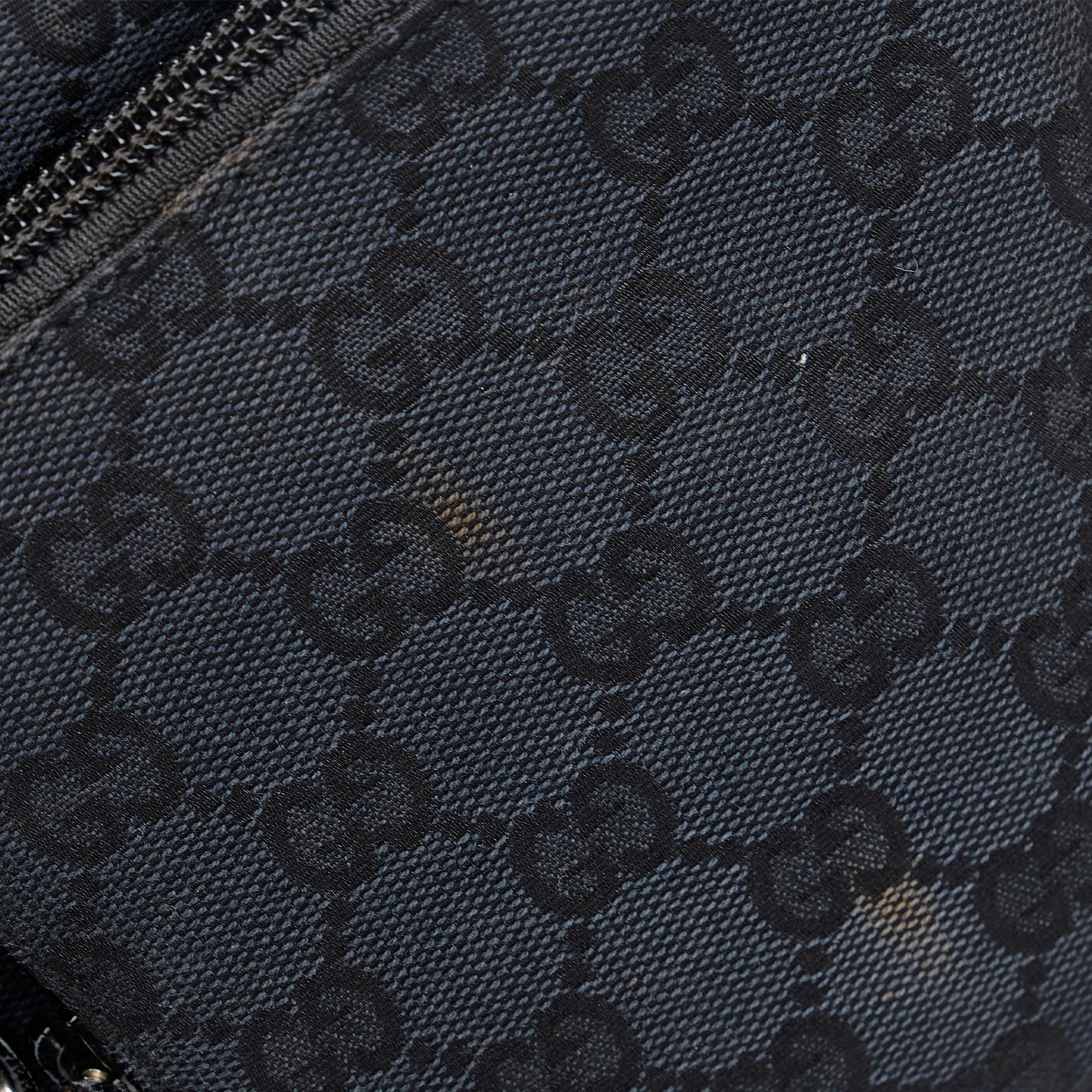 Gucci GG Canvas Handbag (SHG-uodAcB)