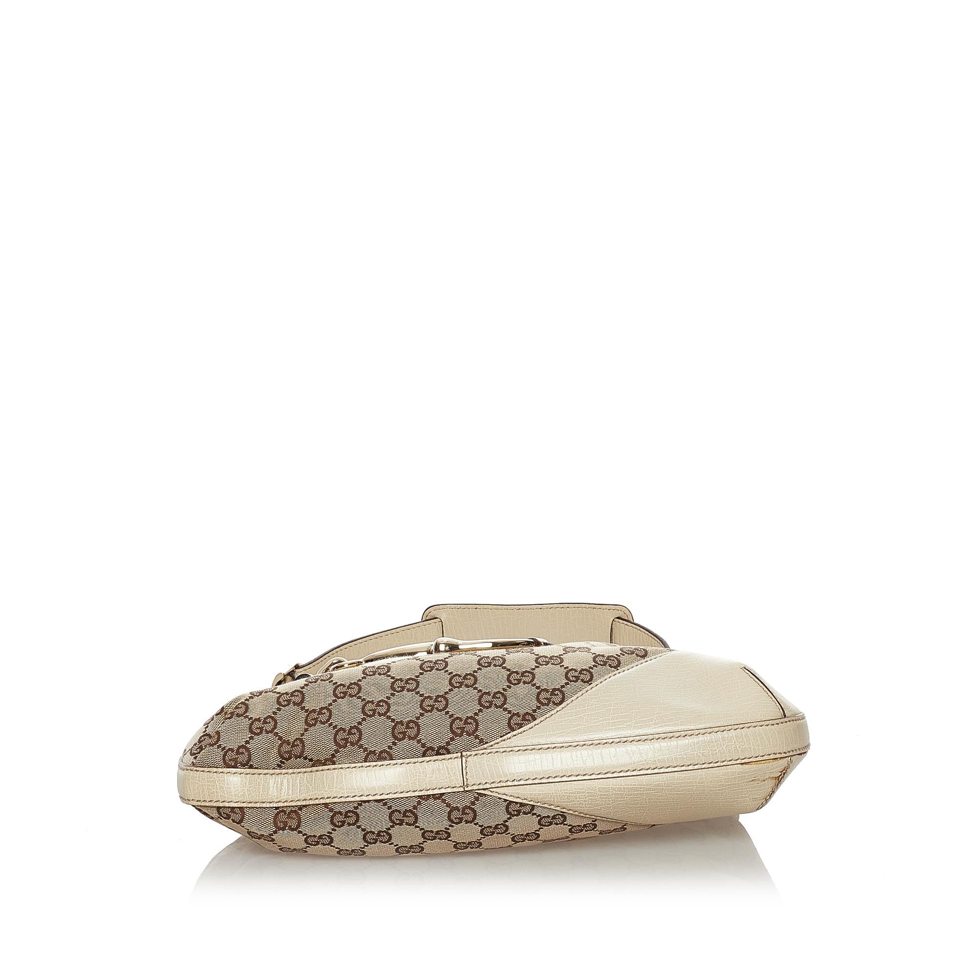 Gucci Gucci Canvas Hasler Shoulder Bag (SHG-33637)