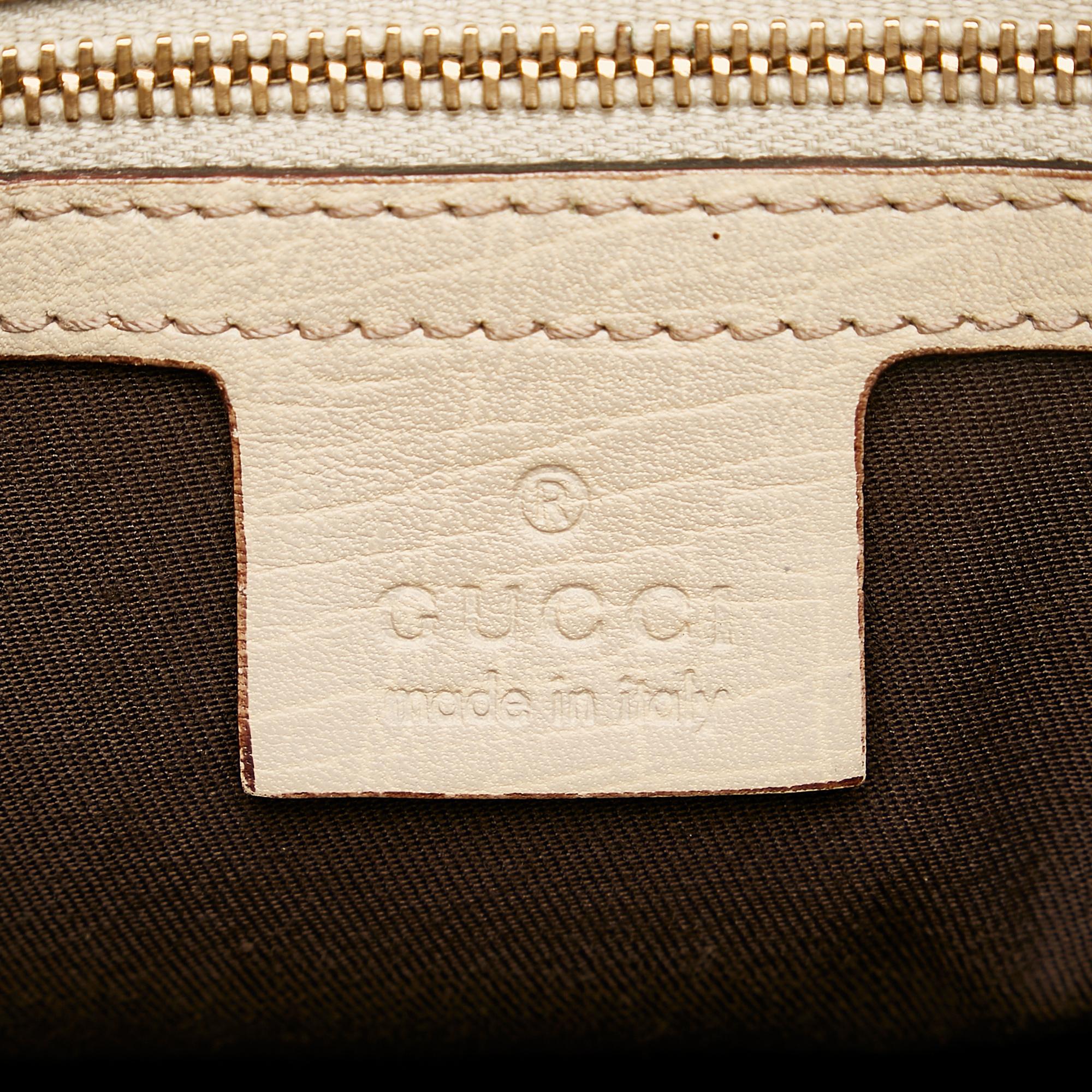 Gucci Gucci Canvas Hasler Shoulder Bag (SHG-33637)
