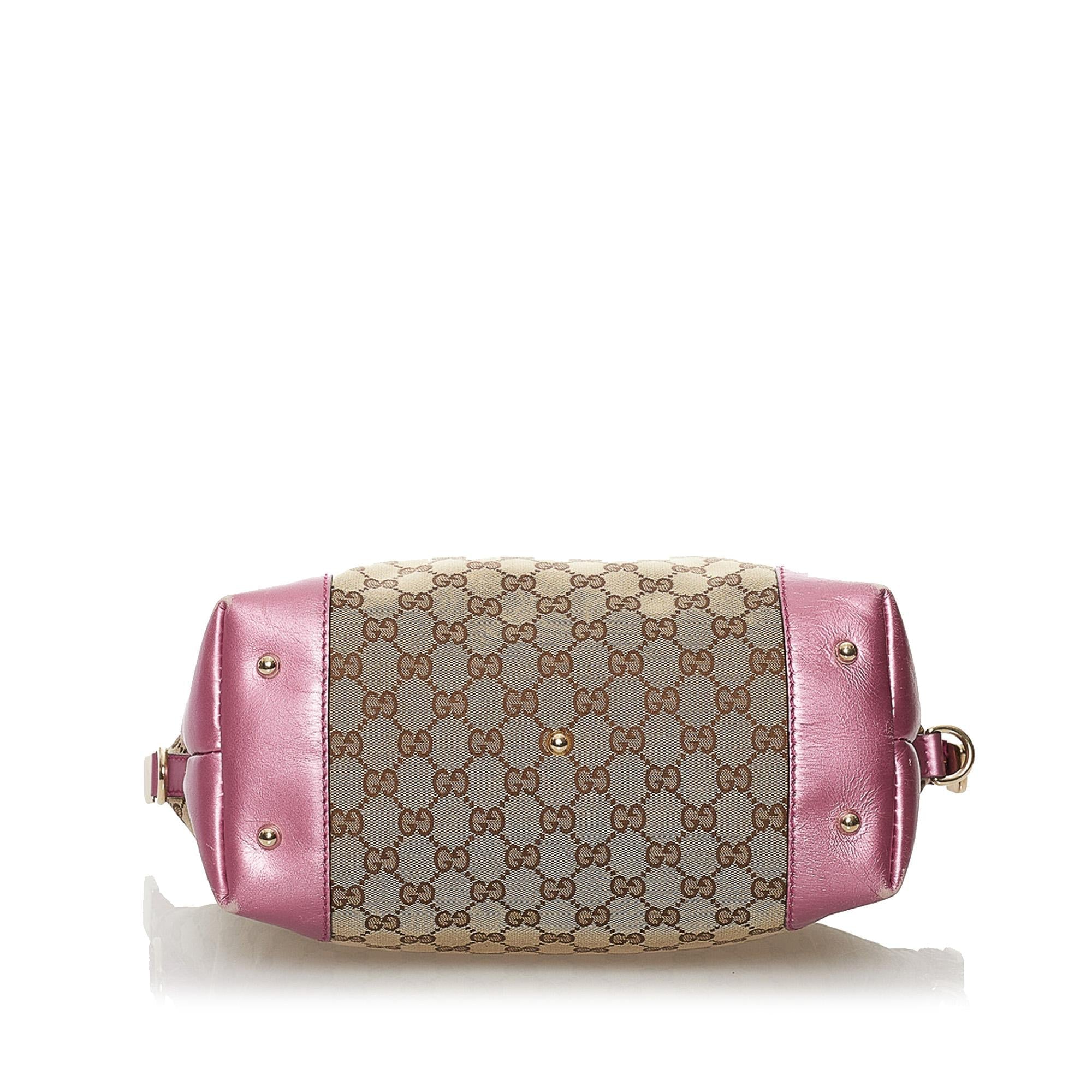 Gucci Gucci Canvas Heart Bit Satchel (SHG-32482)