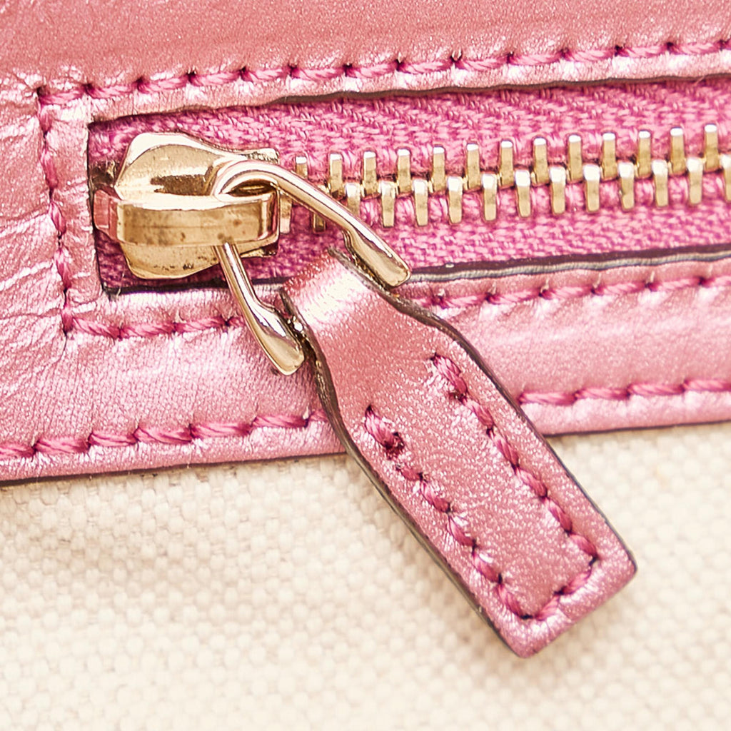 Gucci Gucci Canvas Heart Bit Satchel (SHG-32482)