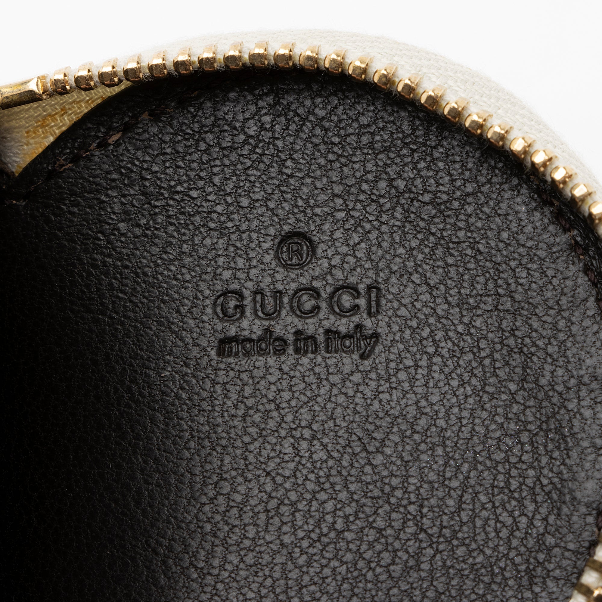 Gucci GG Canvas Heart Coin Pouch (SHF-8ldoVR)