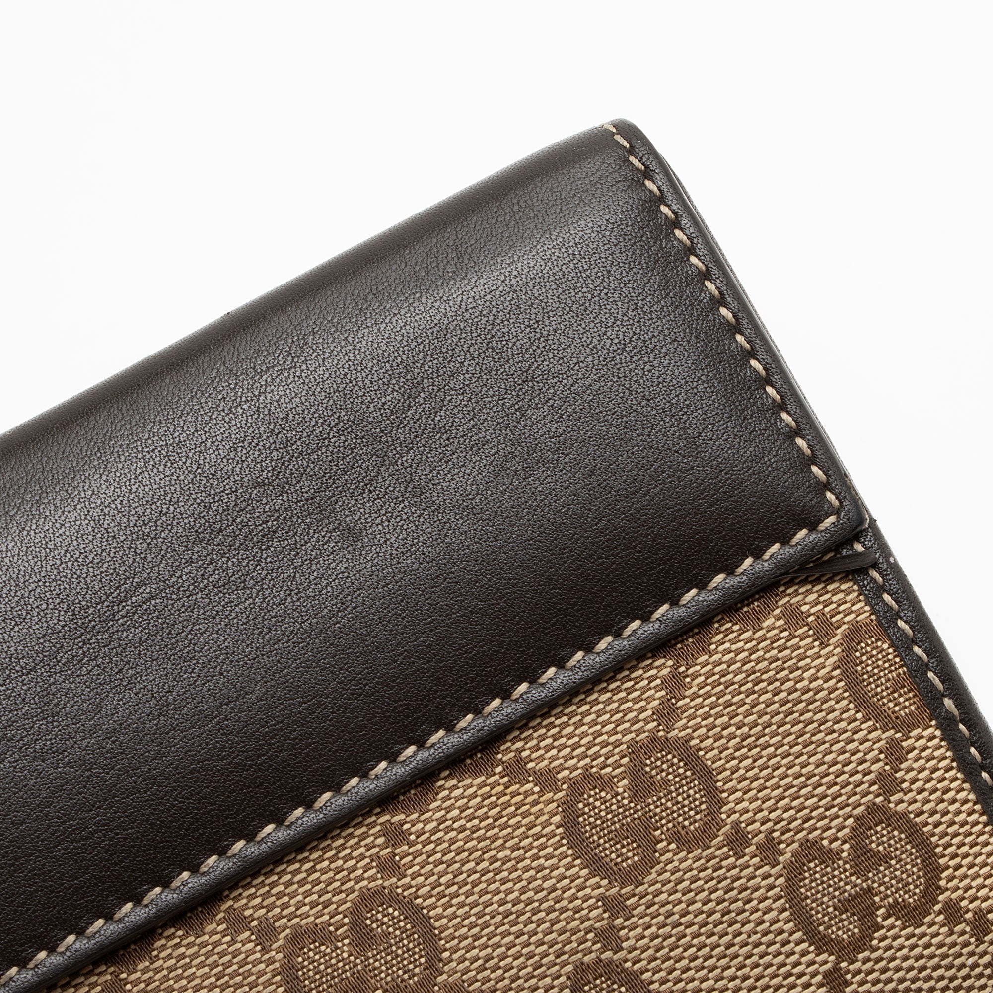 Gucci GG Canvas Heart Script ContinLBtal Wallet
