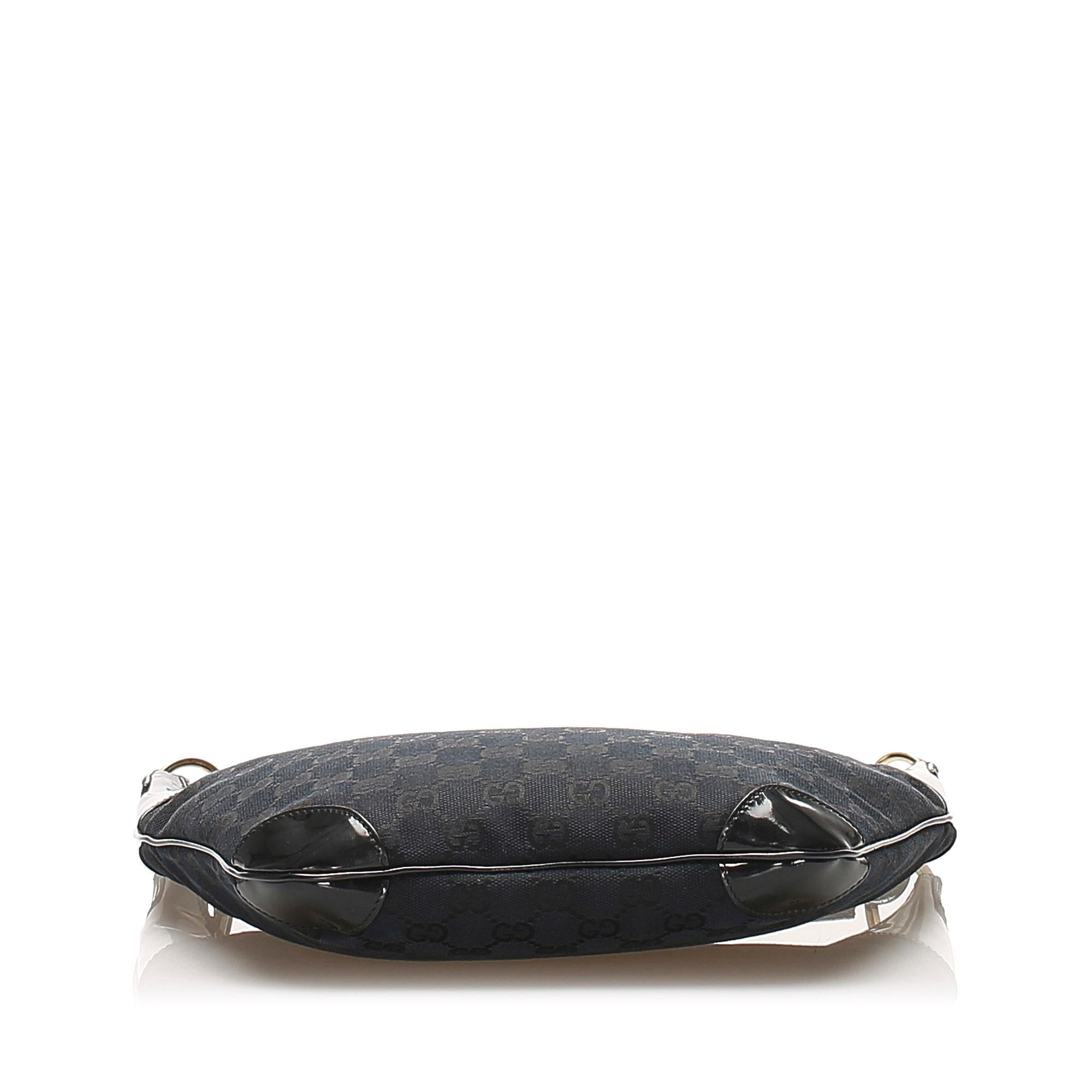 Gucci Gucci Canvas Hobo Bag (SHG-14664)
